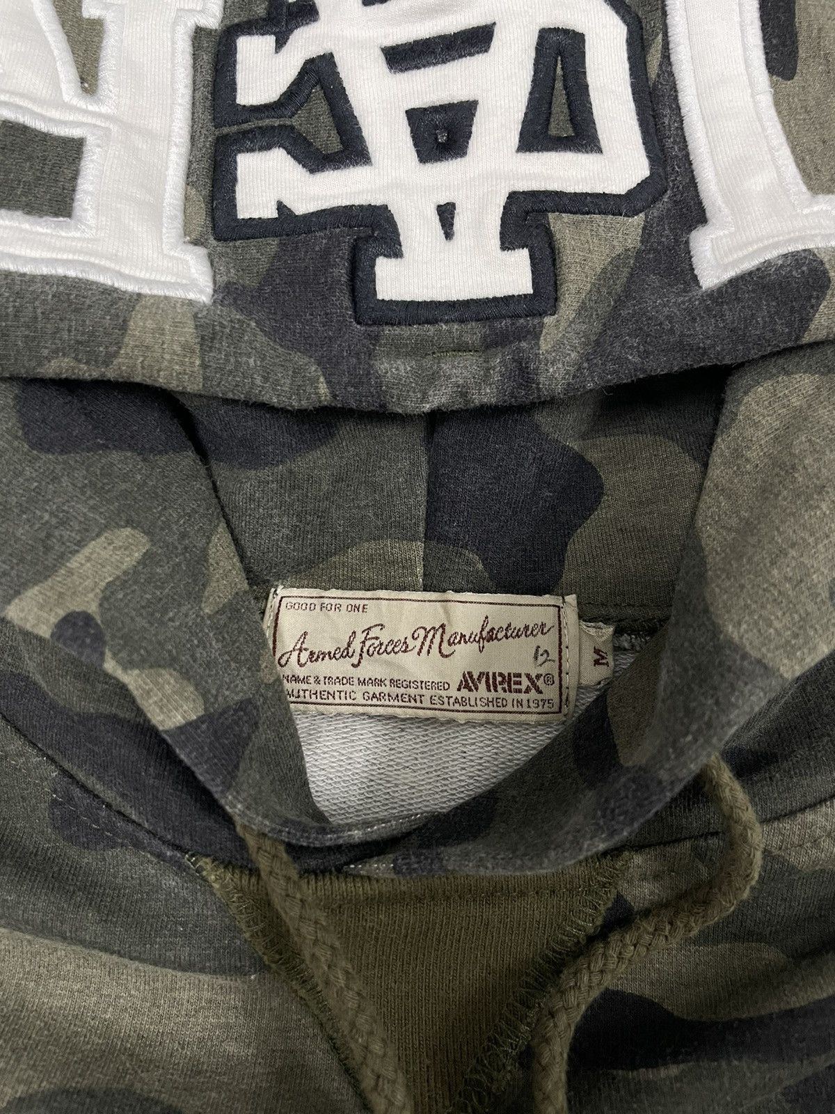 Avirex Vintage Avirex Spellout Military Camo Hoodie Size US S / EU 44-46 / 1 - 8 Thumbnail