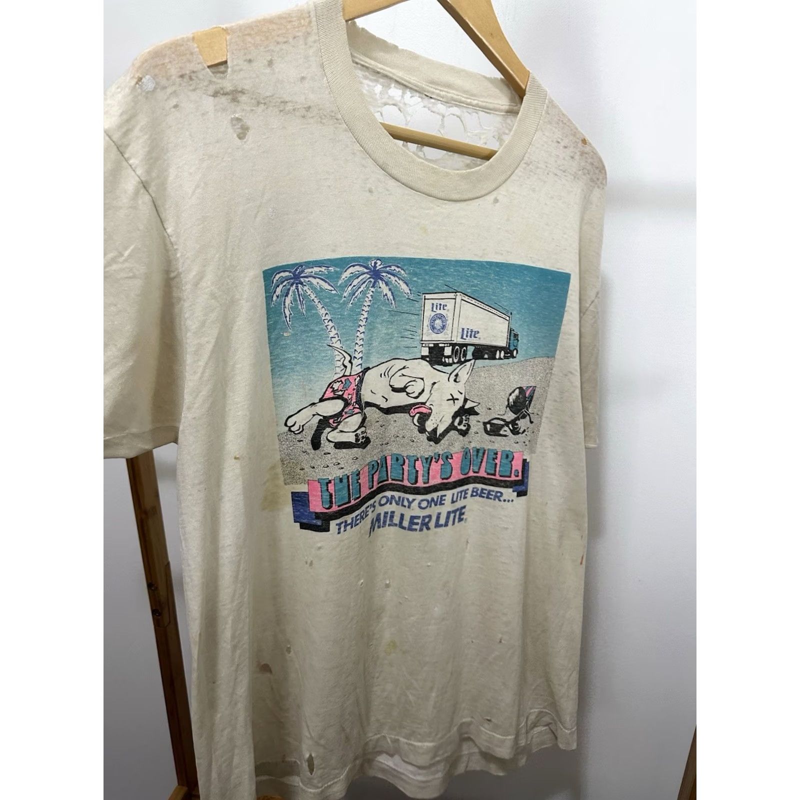 Vintage VTG Miller Lite Party Over Dead Spuds Mackenzie Paper Thin Thrashed T-Shirt XL Shirt Mens White Distressed Burnout 80s Beer Dog Budweiser"} Size US XL / EU 56 / 4 - 4 Thumbnail