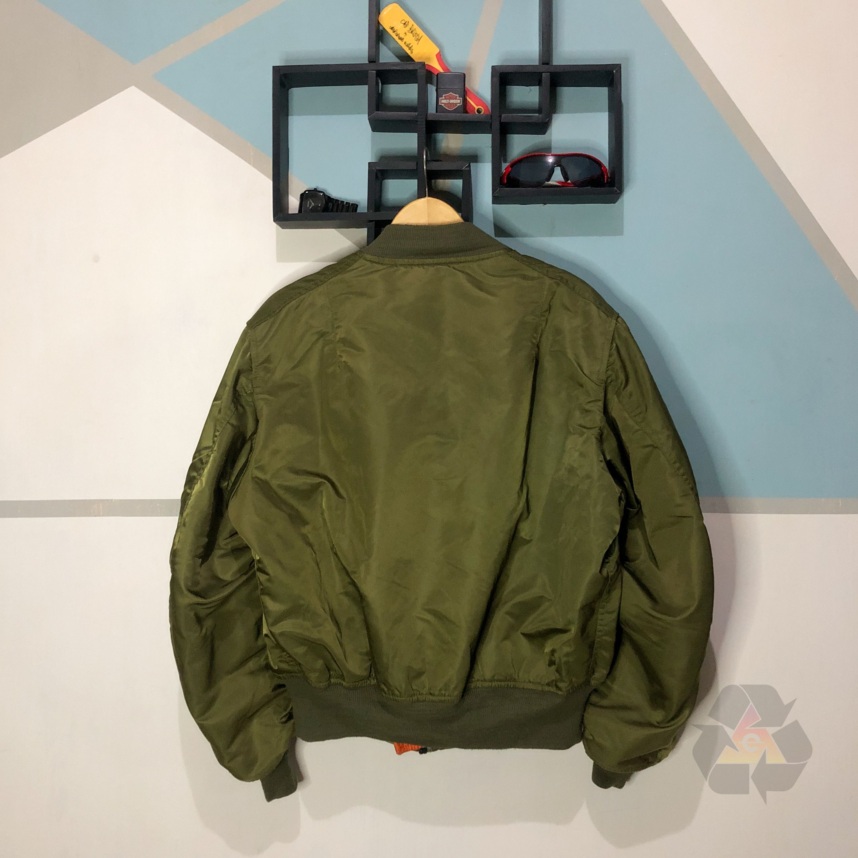 Alpha Industries Vintage Alpha Industries Flayer's Mil-J-32790J USAF MA-1 Size US L / EU 52-54 / 3 - 14 Thumbnail