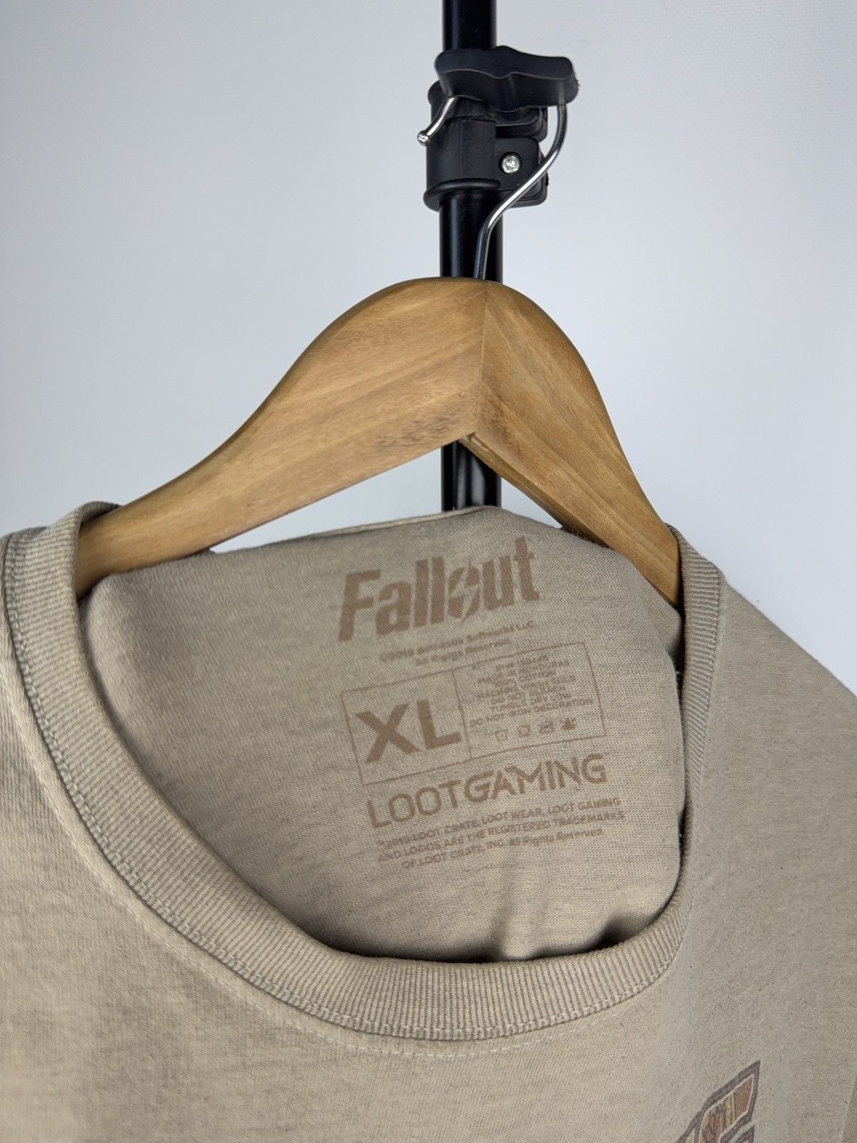 Other Fallout "Visit the Glowing Sea" Vintage Tee Loot Gaming XL Size US XL / EU 56 / 4 - 8 Thumbnail