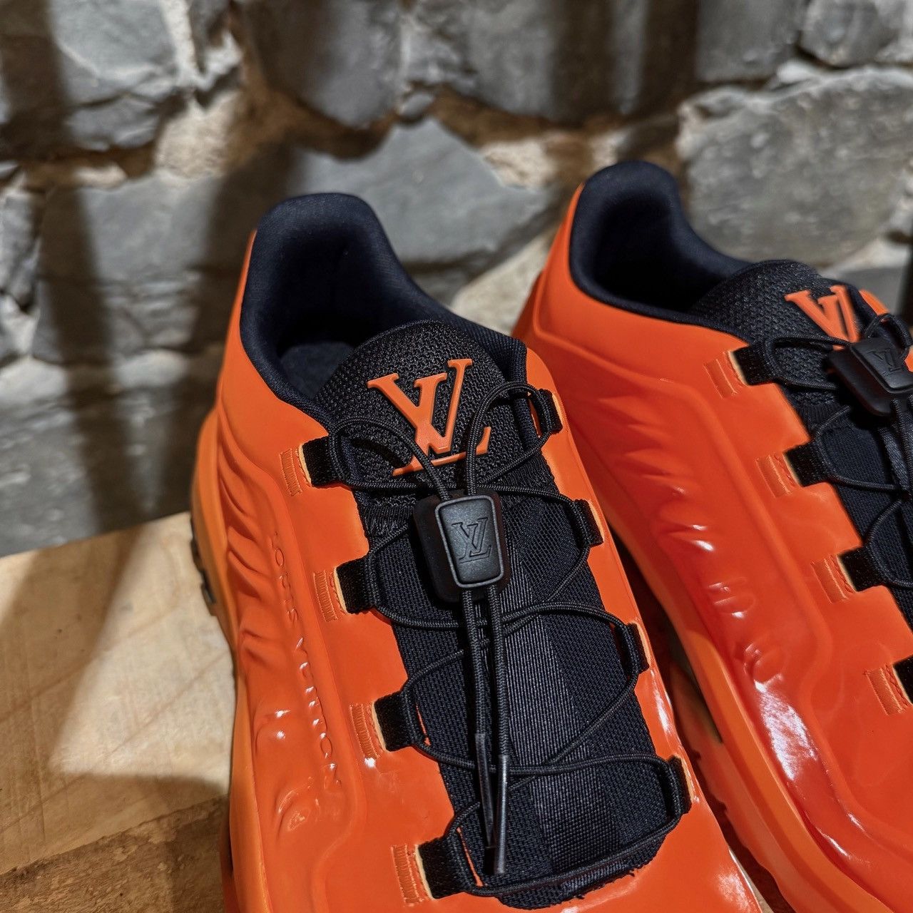 Louis Vuitton Louis Vuitton 2021 Millenium Orange Black Sneakers Size US 8.5 / EU 41-42 - 5 Thumbnail
