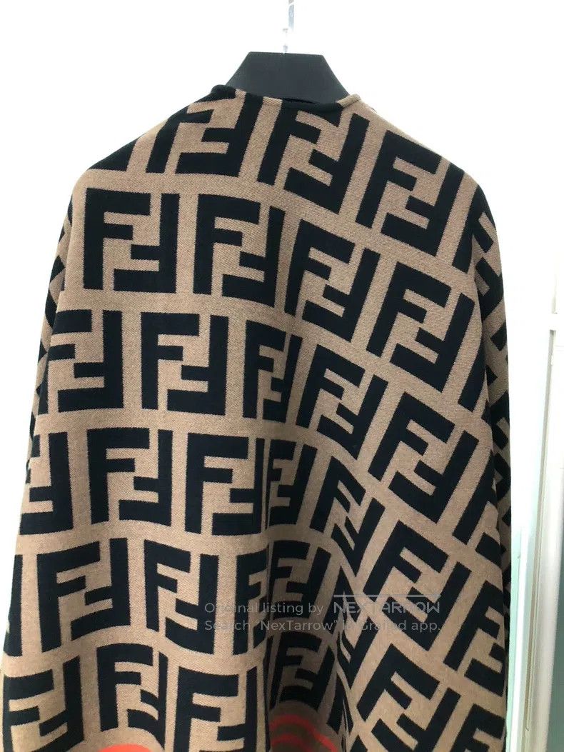 Fendi Fendi size 140*140cm Pashmina/Shades of Brown, Black, and G Size ONE SIZE - 6 Thumbnail