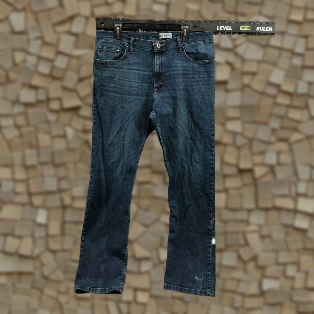 Wrangler Wrangler Slim Straight Jeans Size 38x32 Mens Mid Blue Wash Jeans Size US 38 / EU 54 - 1 Thumbnail