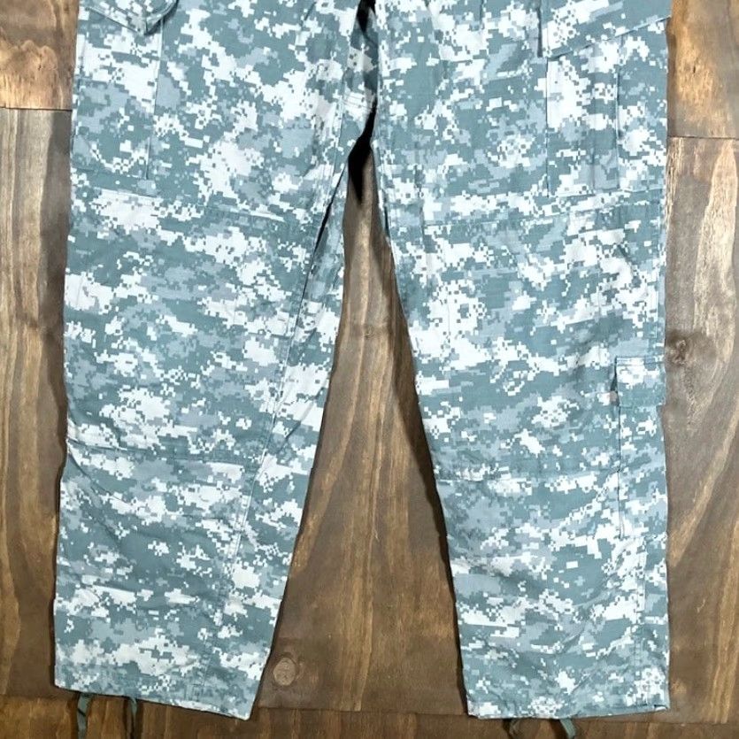 Vintage Army Combat Mens Trousers Green Camouflage Uniform Digicam Medium Regular Pants Mens Green Camouflage Digicam Medium Regular Size US 31 - 3 Thumbnail