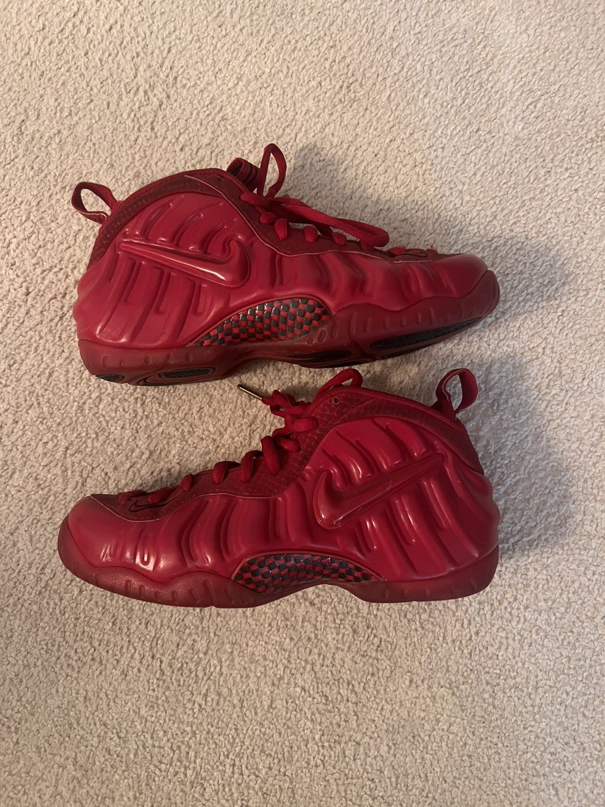 Nike Red October foamposite Size US 8 / EU 41 - 1 Thumbnail