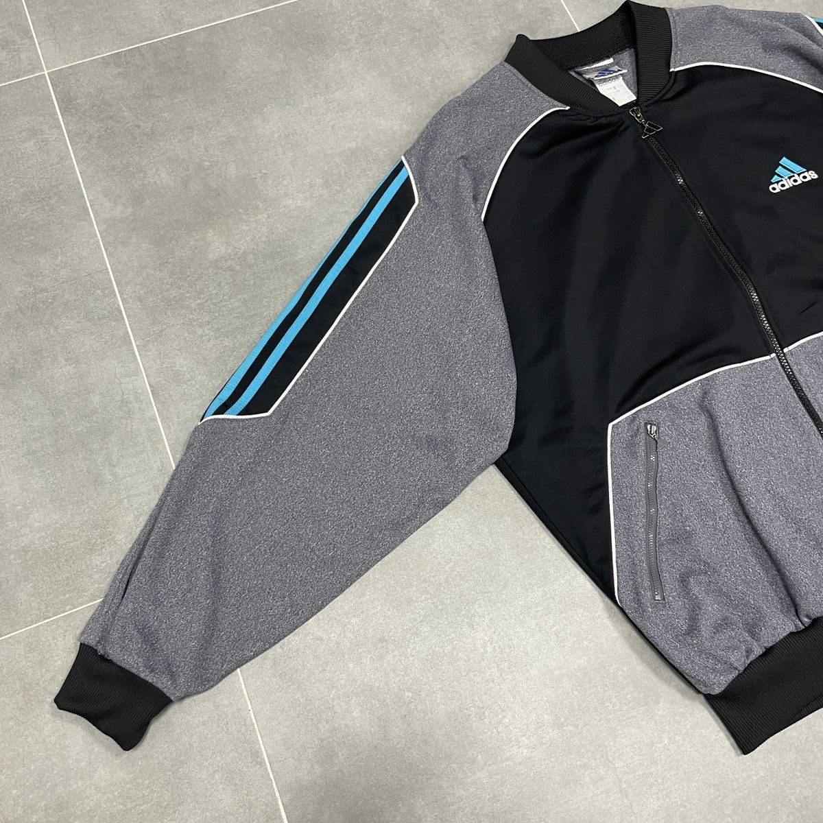 Adidas × Vintage Vintage Adidas Track Jacket Size L Size US L / EU 52-54 / 3 - 3 Thumbnail