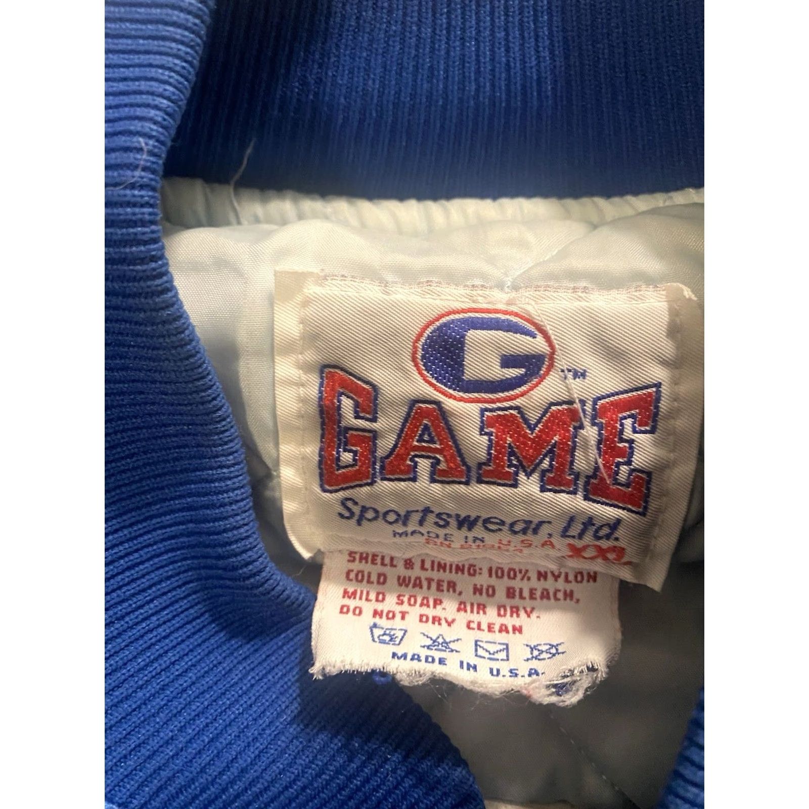 Vintage VINTAGE Game Sportswear Bomber Jacket Men's 2XL Blue Nylon Satin Quilted Logo Pocket Bonded 90s Transportation Theme Size US XXL / EU 58 / 5 - 5 Thumbnail