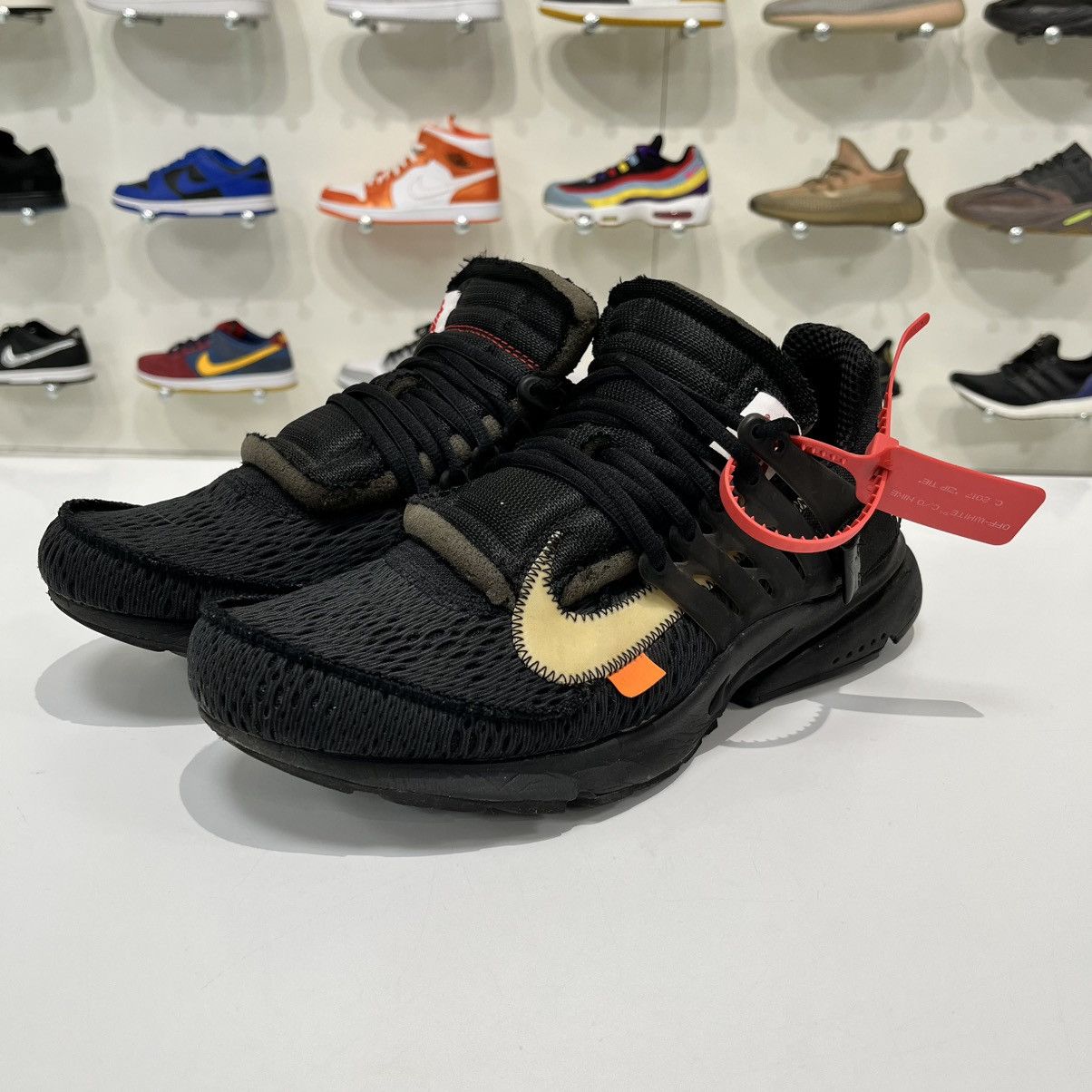 Nike Nike Air Presto x Off-White Black (2018) Size US 11 / EU 44 - 2 Thumbnail