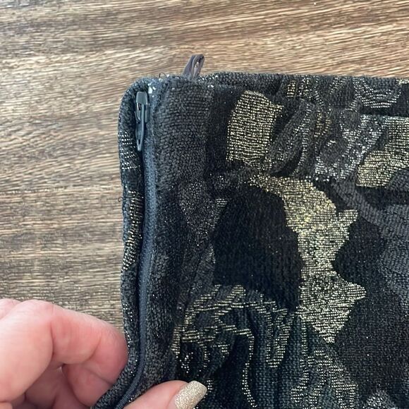 Gianfranco Ferre Gianfranco Ferre vintage jacquard baroque skirt US 4 Size 27" / US 4 / IT 40 - 10 Thumbnail
