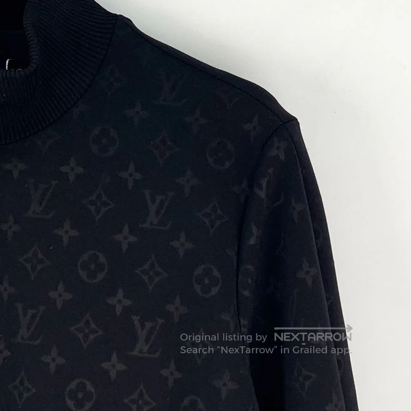 Louis Vuitton Louis Vuitton Black Logo Subtle Pattern Full Print Stand C Size S / US 4 / IT 40 - 3 Thumbnail