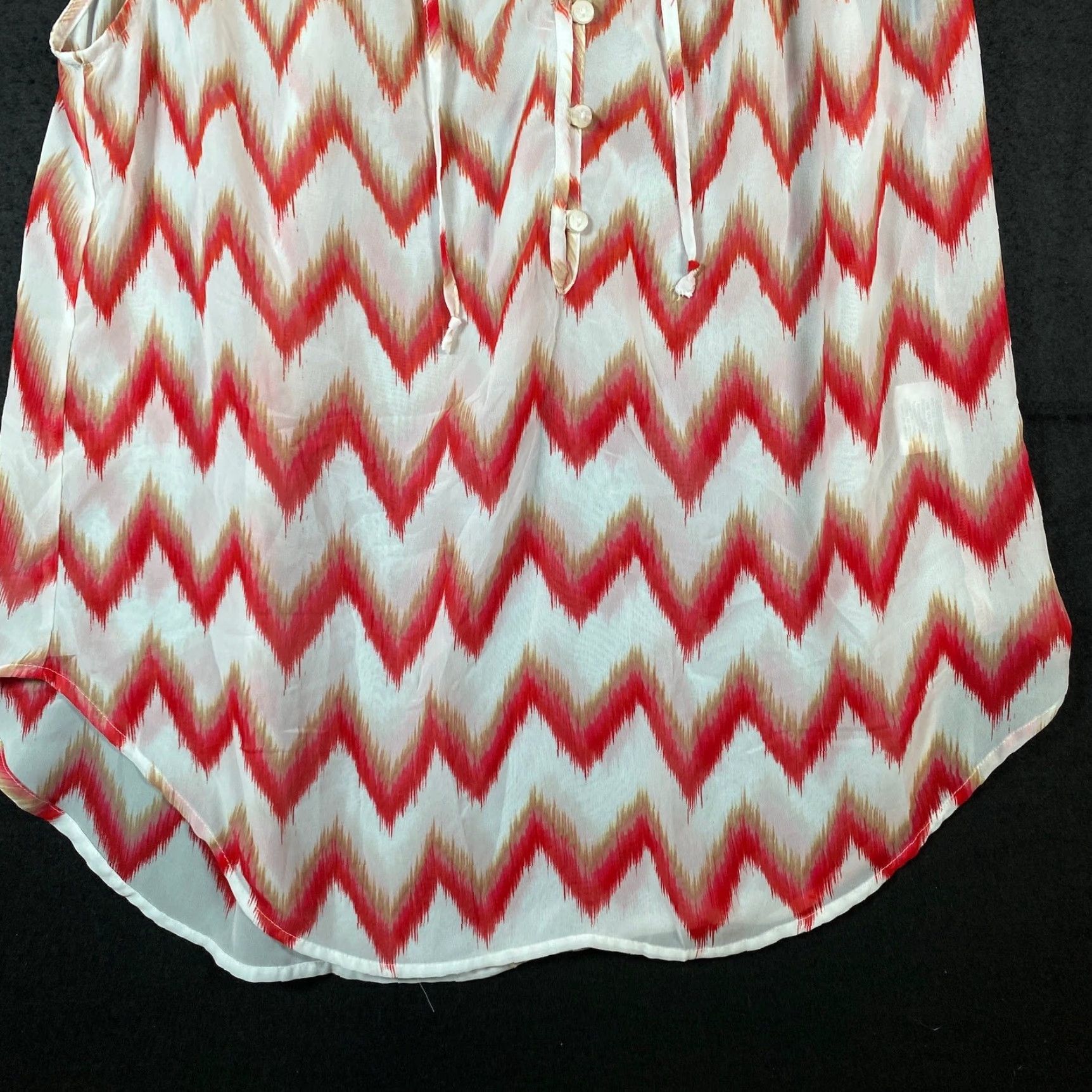 Liz Claiborne Liz Claiborne Womens Blouse Multicolor Zig Zag Sleeveless VNeck Henley Sheer L Shirt Size L / US 10 / IT 46 - 3 Thumbnail
