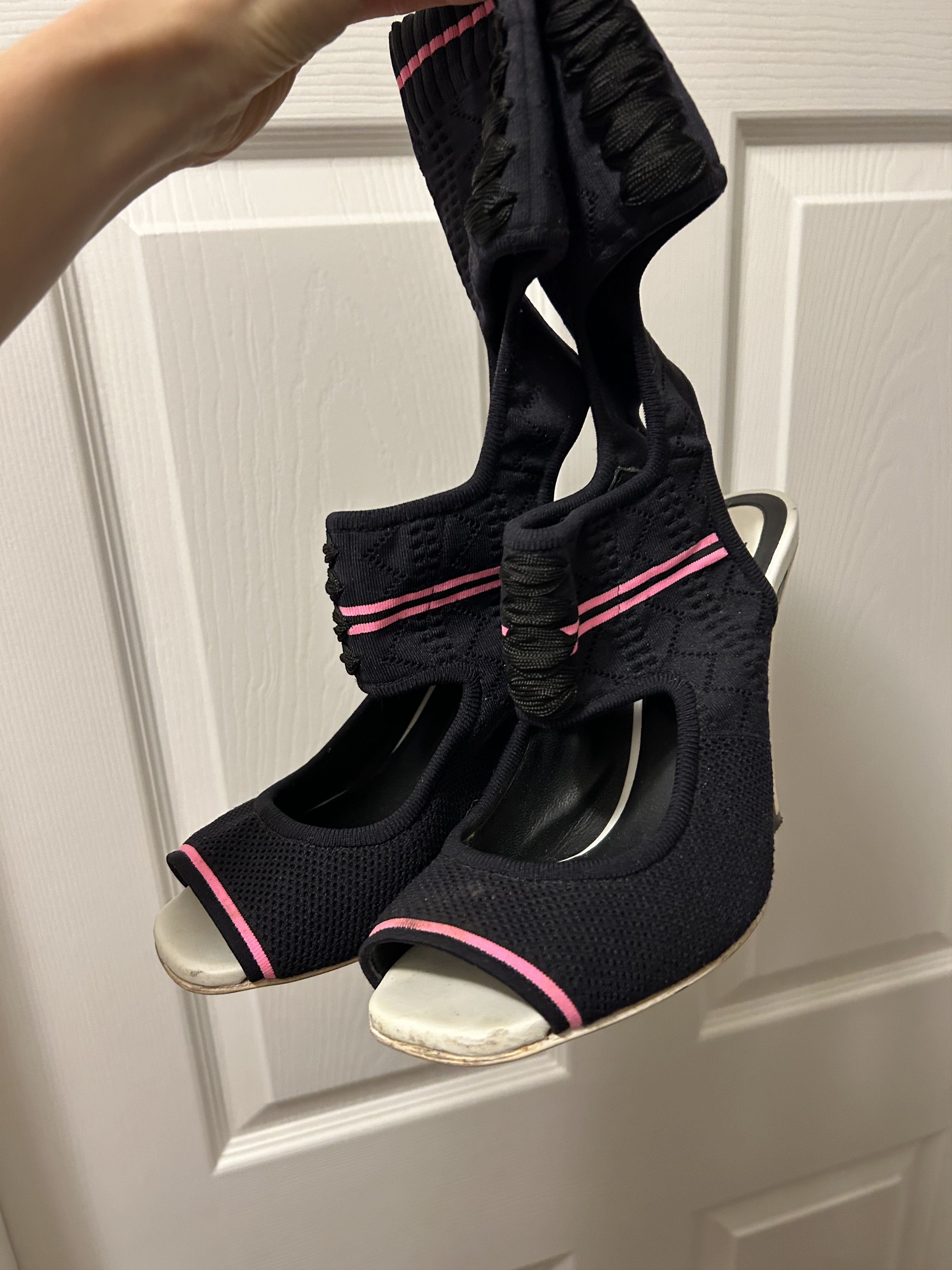 Fendi Fendi Black and Pink Sock Mules Size US 9 / IT 39 - 2 Thumbnail