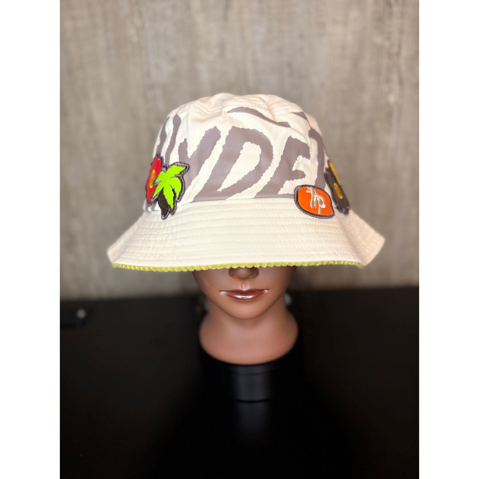 Other NWT Sz. M - Men's Hyde Park Bucket Hat (Cream w/ Patches) Size ONE SIZE - 1 Thumbnail