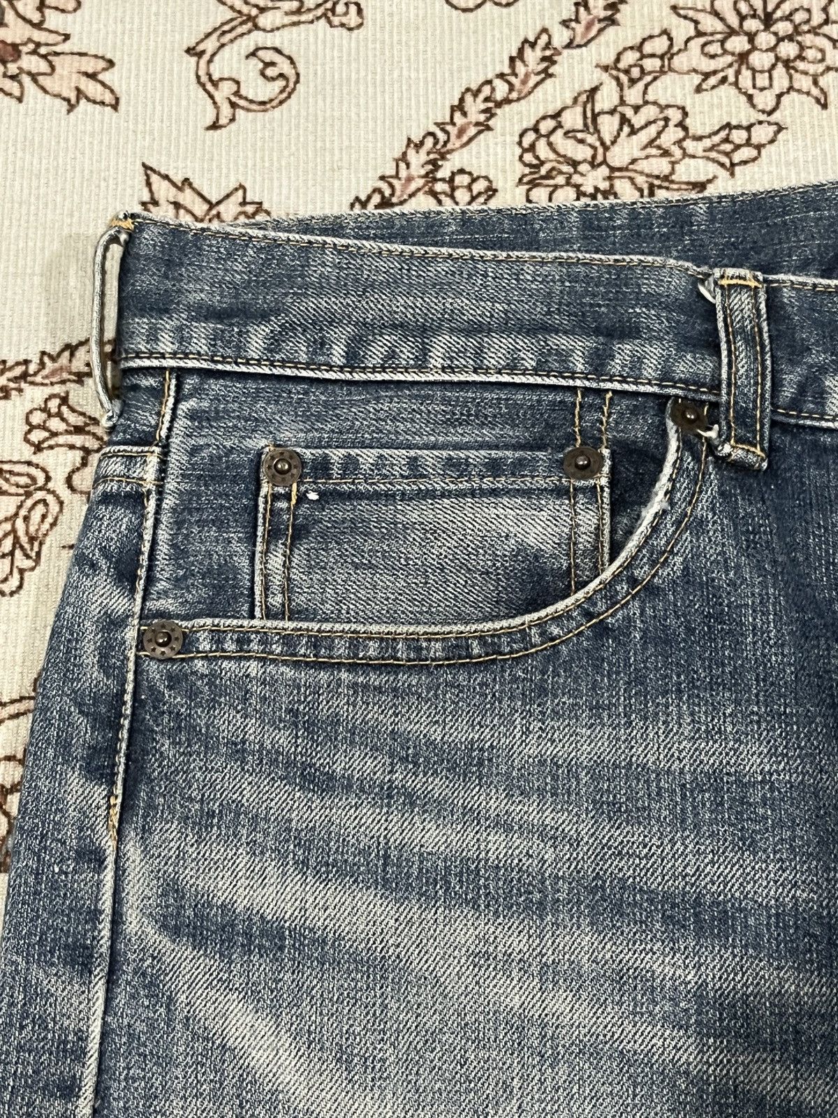 Japanese Brand WASHED DENIM PAINT SPLATTER DISTRESSED JEANS NOT HELMUT LANG Size US 31 - 4 Thumbnail