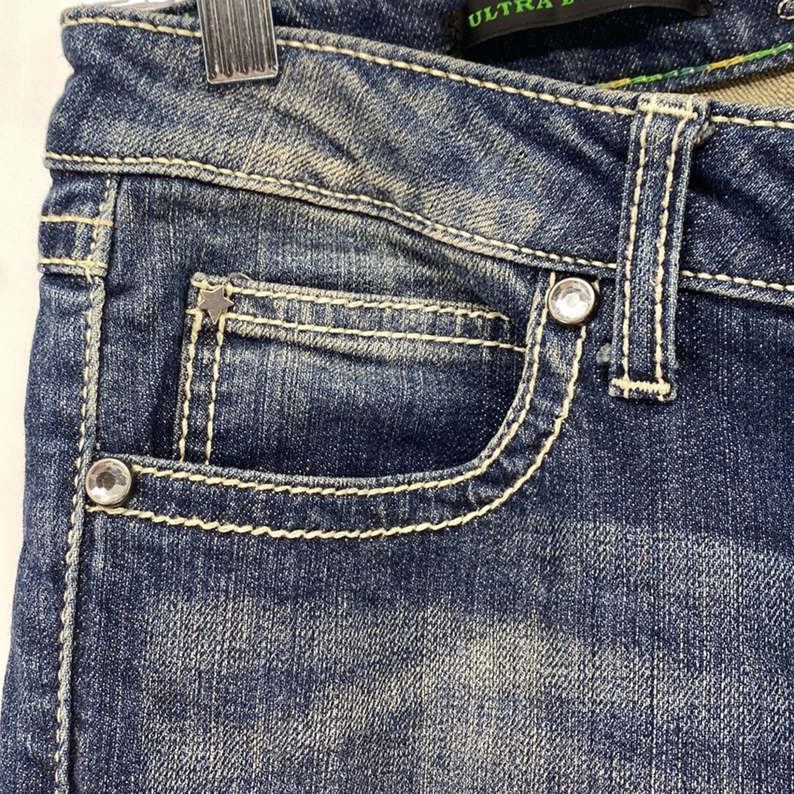 Wrangler Wrangler Rock 47 wing embroidered sparkle Low rise bootcut Size 27" / US 4 / IT 40 - 4 Thumbnail