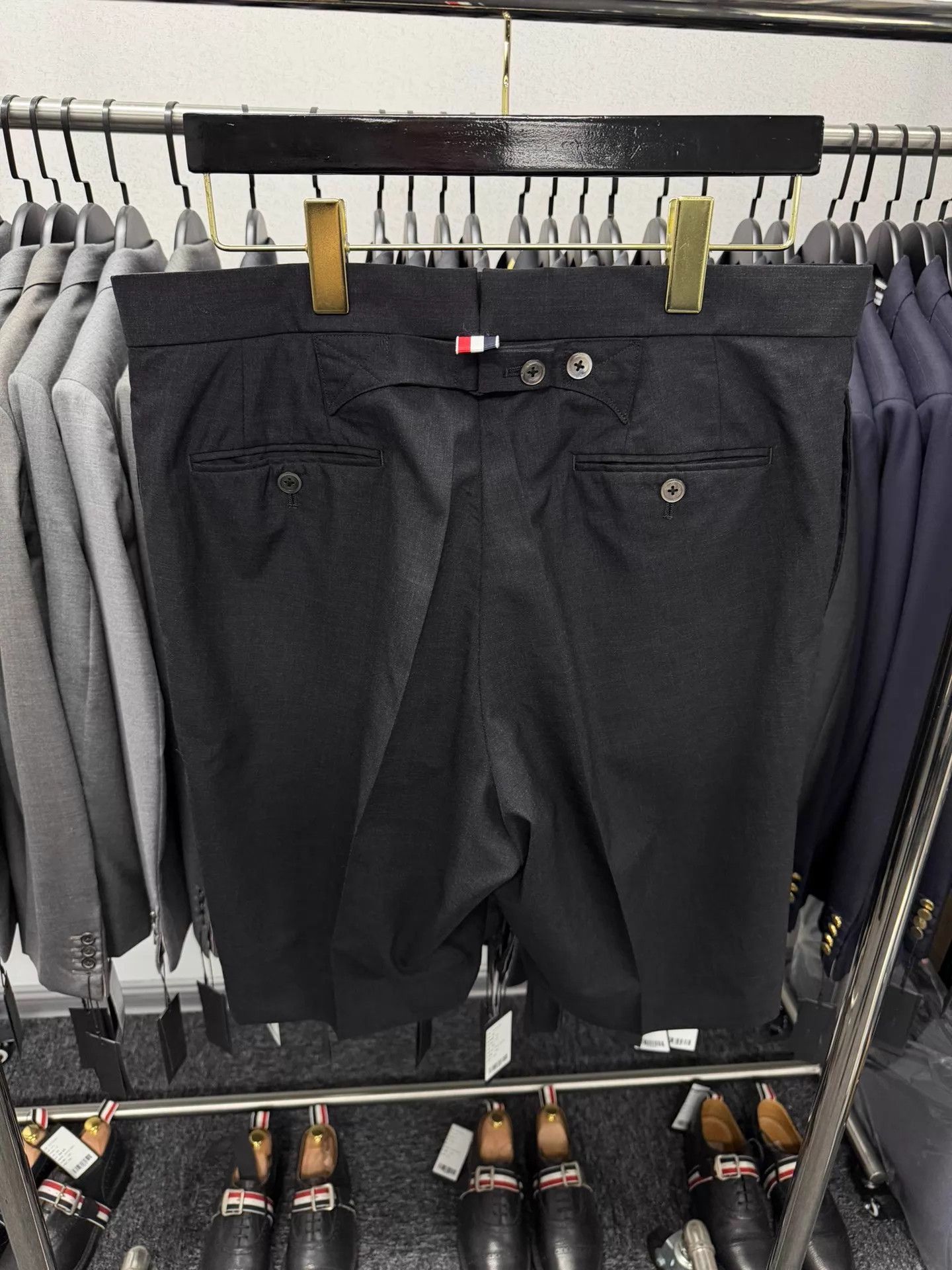 Thom Browne Thom Browne Men's Charcoal Black Wool Suit Shorts 3 Size US 34 / EU 50 - 2 Thumbnail