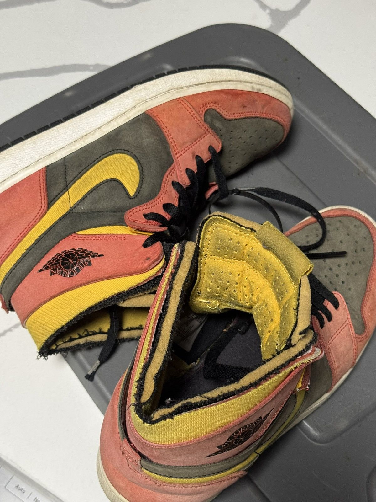 Jordan Brand Jordan 1 High Zoom CMFT Chile Red Size US 9.5 / EU 42-43 - 9 Thumbnail