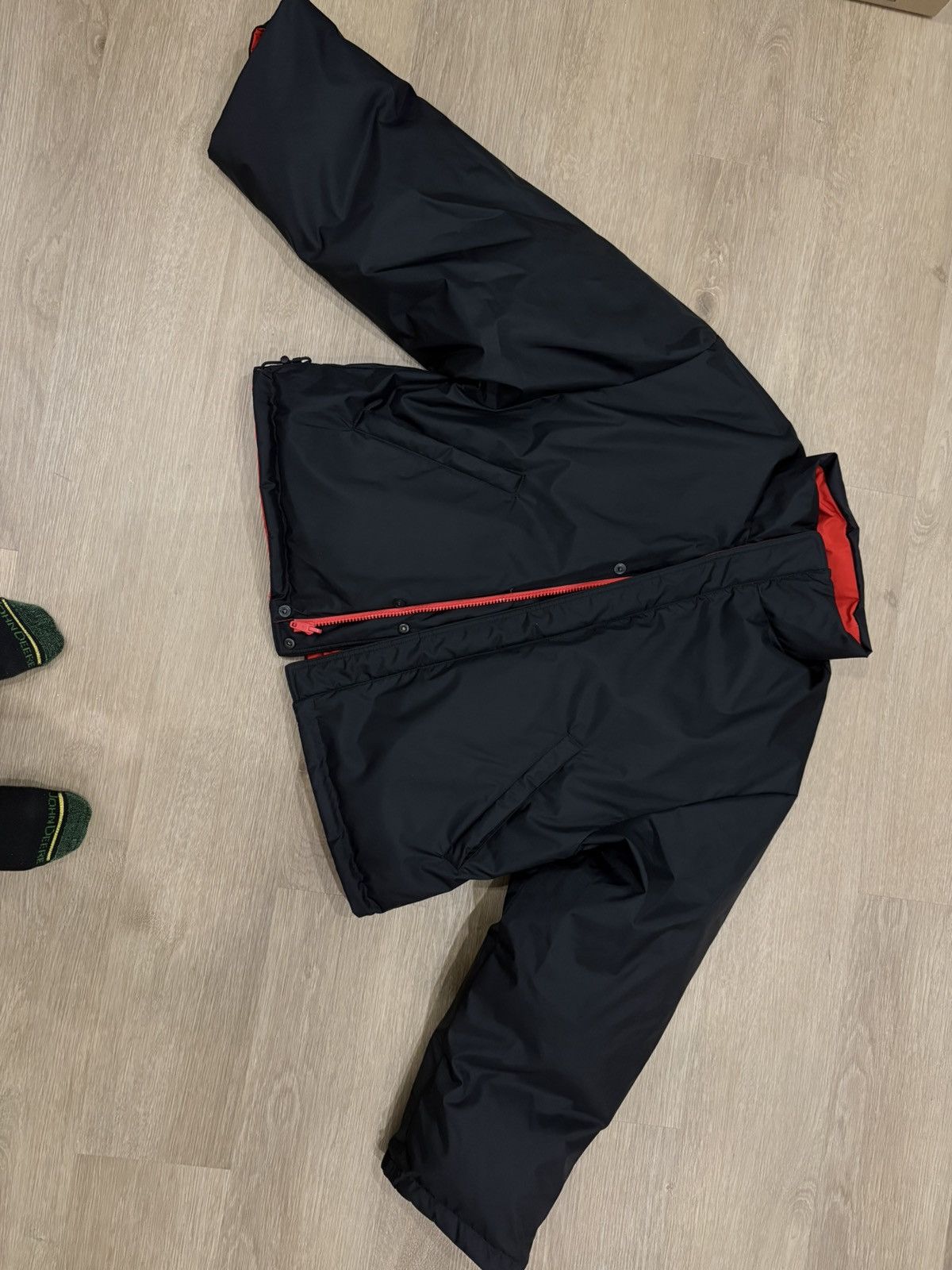 Balenciaga BALENCIAGA REVERSIBLE - black/Red puffer Size L / US 10 / IT 46 - 3 Thumbnail