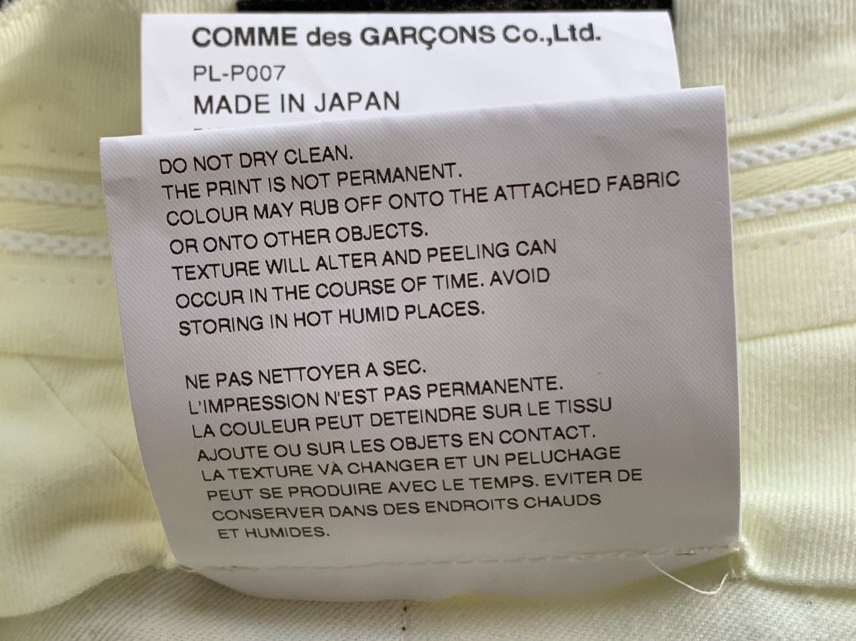 Comme des Garcons Homme Plus COMME DES GARÇONS HOMME PLUS EDWARD GOSS TEXT PRINT SHORTS Size US 32 / EU 48 - 12 Thumbnail