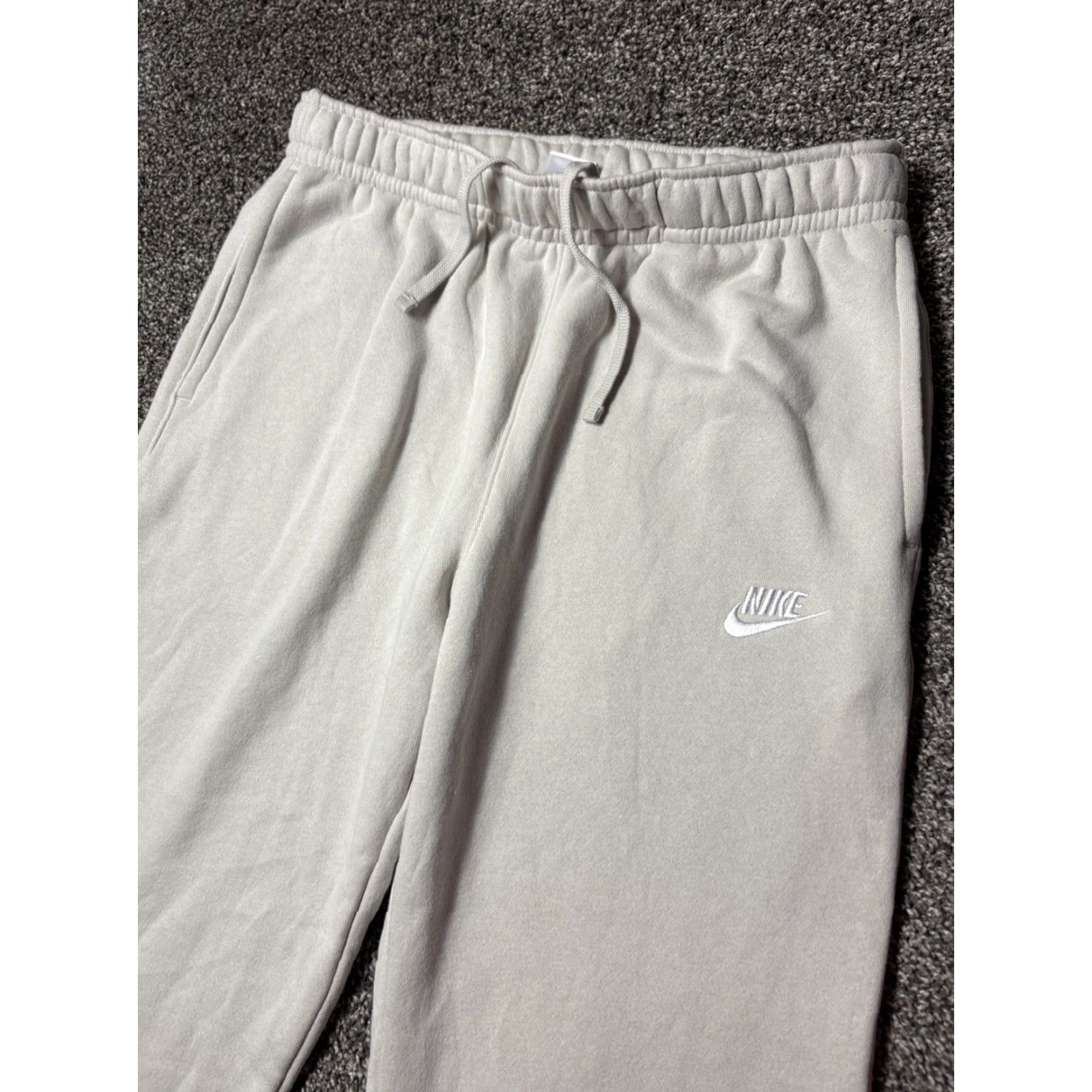 Nike Nike Club Fleece Sweatpants Mens M Beige Cream BV2707 Jogger Tapered Size US 31 - 3 Thumbnail