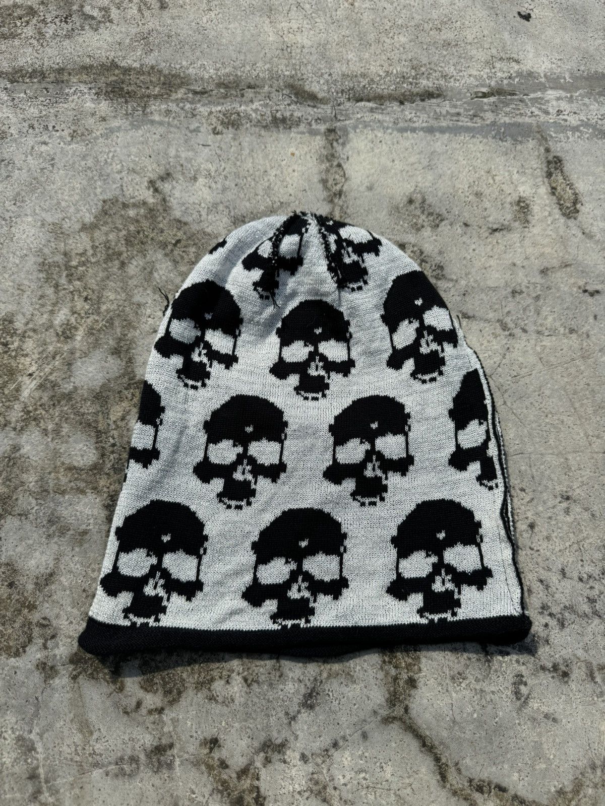 Japanese Brand Vintage Y2K Skull Knitted mohair wool Beanie Hat Size ONE SIZE - 3 Thumbnail