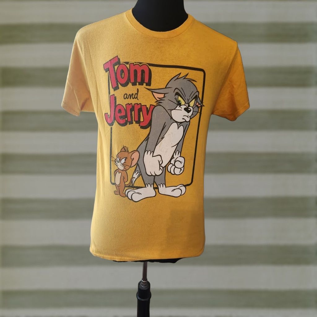 Vintage Tom and Jerry Shirt Mens Cartoon T Shirt Short Sleeve Yellow Size Medium Crew Neck Cotton Graphic Print T-Shirt Size US M / EU 48-50 / 2 - 1 Thumbnail
