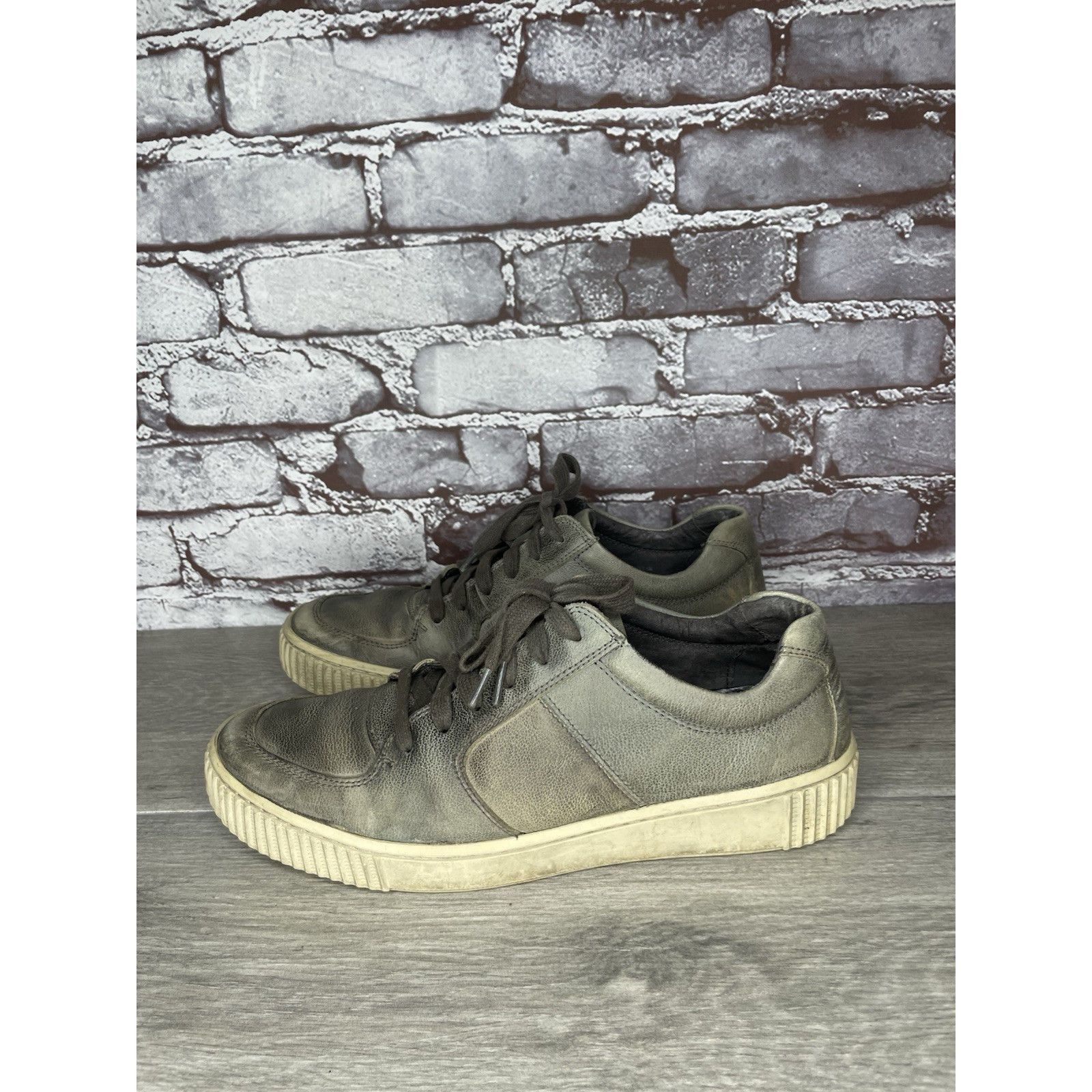 John Varvatos John Varvatos USA Gray Leather Casual Low Top Sneakers Shoes Size US 7.5 / EU 40-41 - 18 Thumbnail