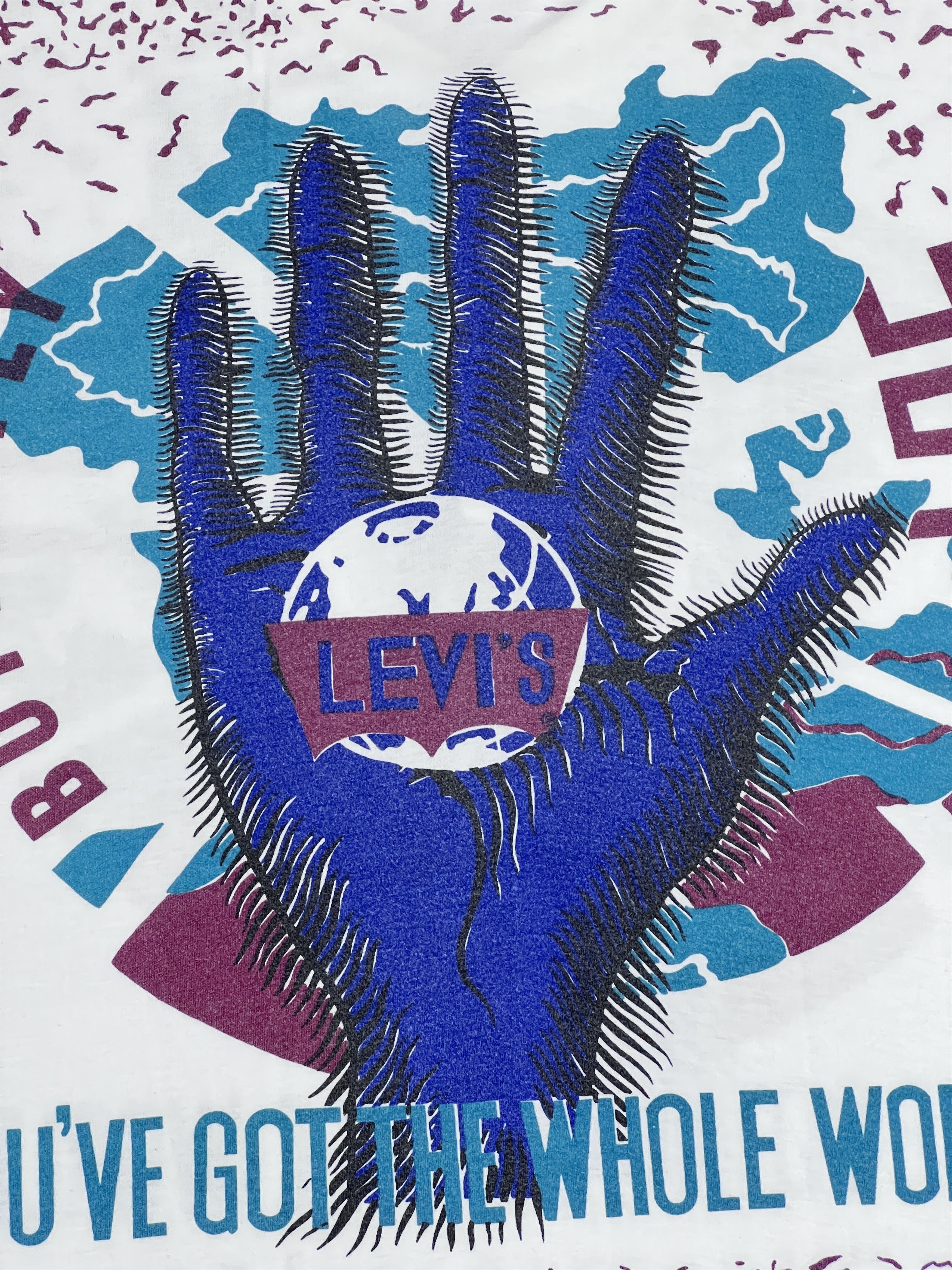 Levi's × Vintage Vintage Levi's T-Shirt You've Got The Whole World 501 Series Size US L / EU 52-54 / 3 - 18 Thumbnail