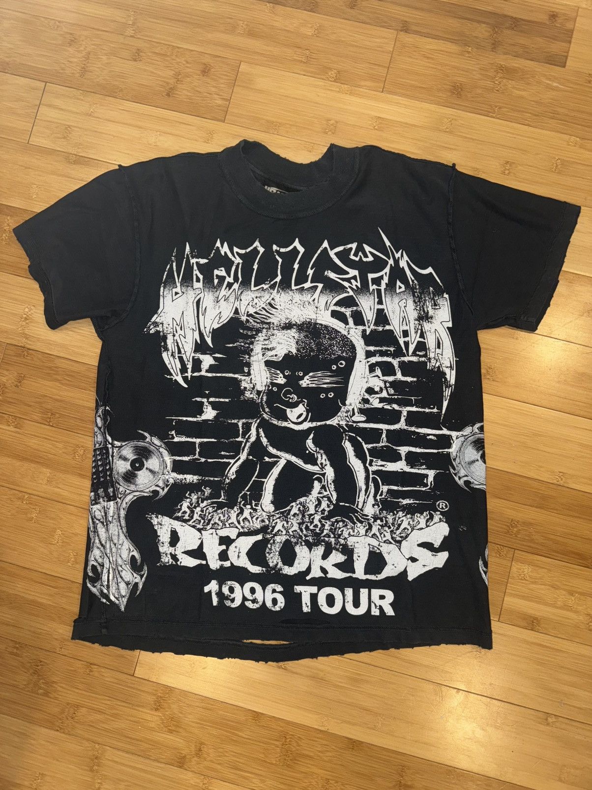 HELLSTAR Hellstar Record Baby T-Shirt - Size XS Size US XS / EU 42 / 0 - 1 Thumbnail