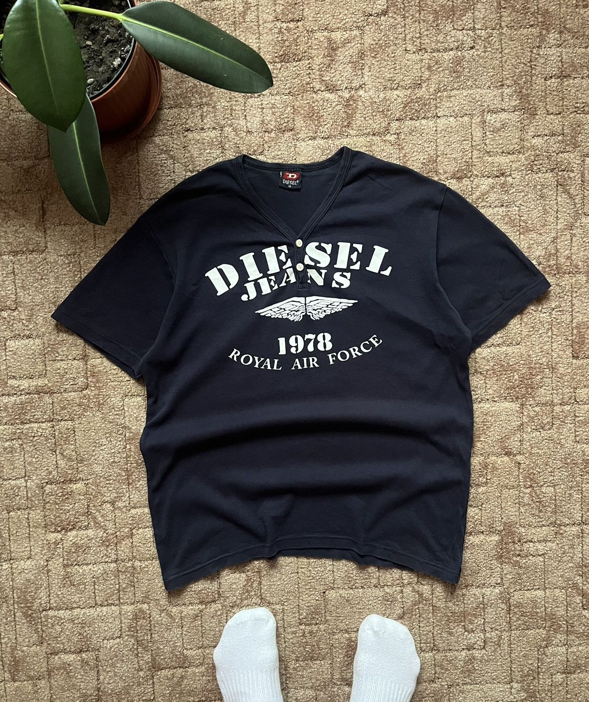 Diesel Vintage Diesel Big Logo 90's Tee Avant Garde Streetwear Size US M / EU 48-50 / 2 - 1 Thumbnail