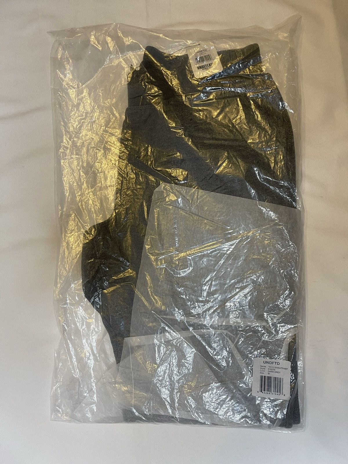 Undefeated Undefeated Technical Sweatpant essentials yeezy supreme nike Size US 33 - 13 Thumbnail