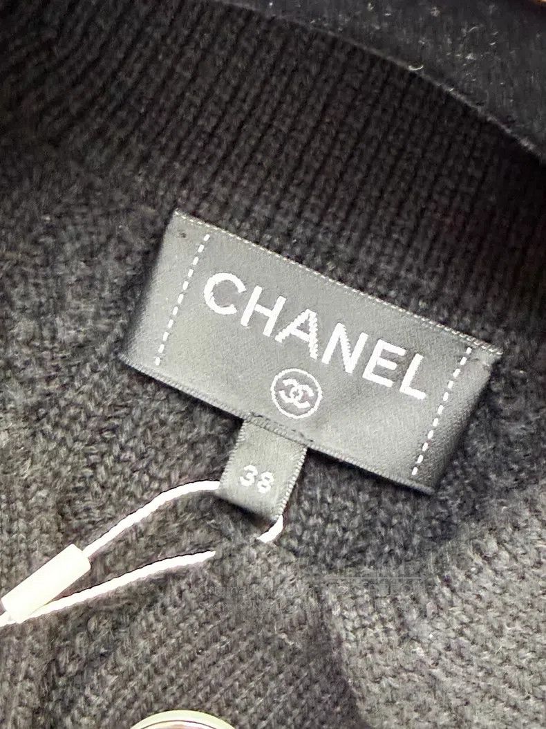 Chanel Chanel Double C enamel buckle pink and white striped long- Size XS / US 0-2 / IT 36-38 - 5 Thumbnail