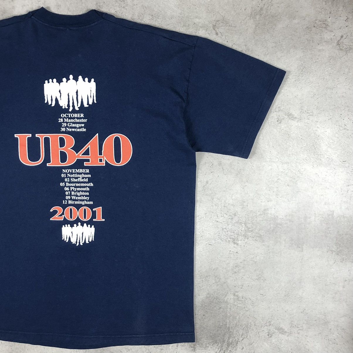 Band Tees 2001 UB40 Cover Up Tee Size US L / EU 52-54 / 3 - 16 Thumbnail