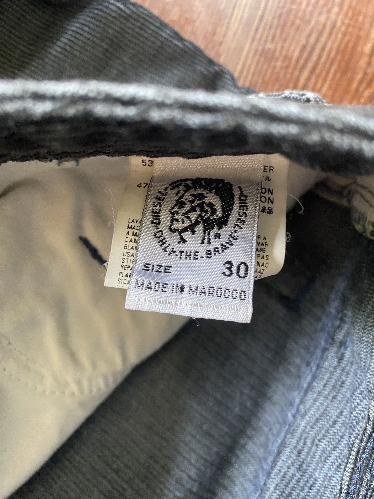 Diesel Vintage Diesel Charcoal Button Fly Fade Corduroy Pants 32x29 Size US 32 / EU 48 - 14 Thumbnail