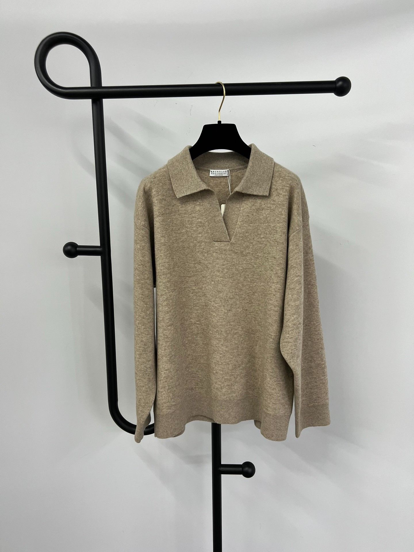 Brunello Cucinelli Brunello Cucinelli FW25 Lapel Cashmere Sweater Size S / US 4 / IT 40 - 1 Thumbnail
