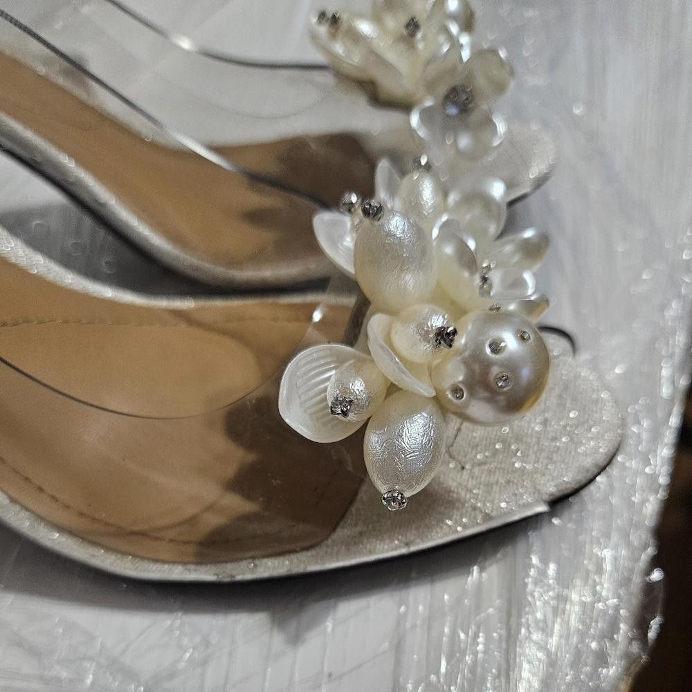 Designer J.Renee Drisana Clear Ivory Slingback Heels w/ Pearl Detail Size US 9.5 / IT 39.5 - 9 Thumbnail