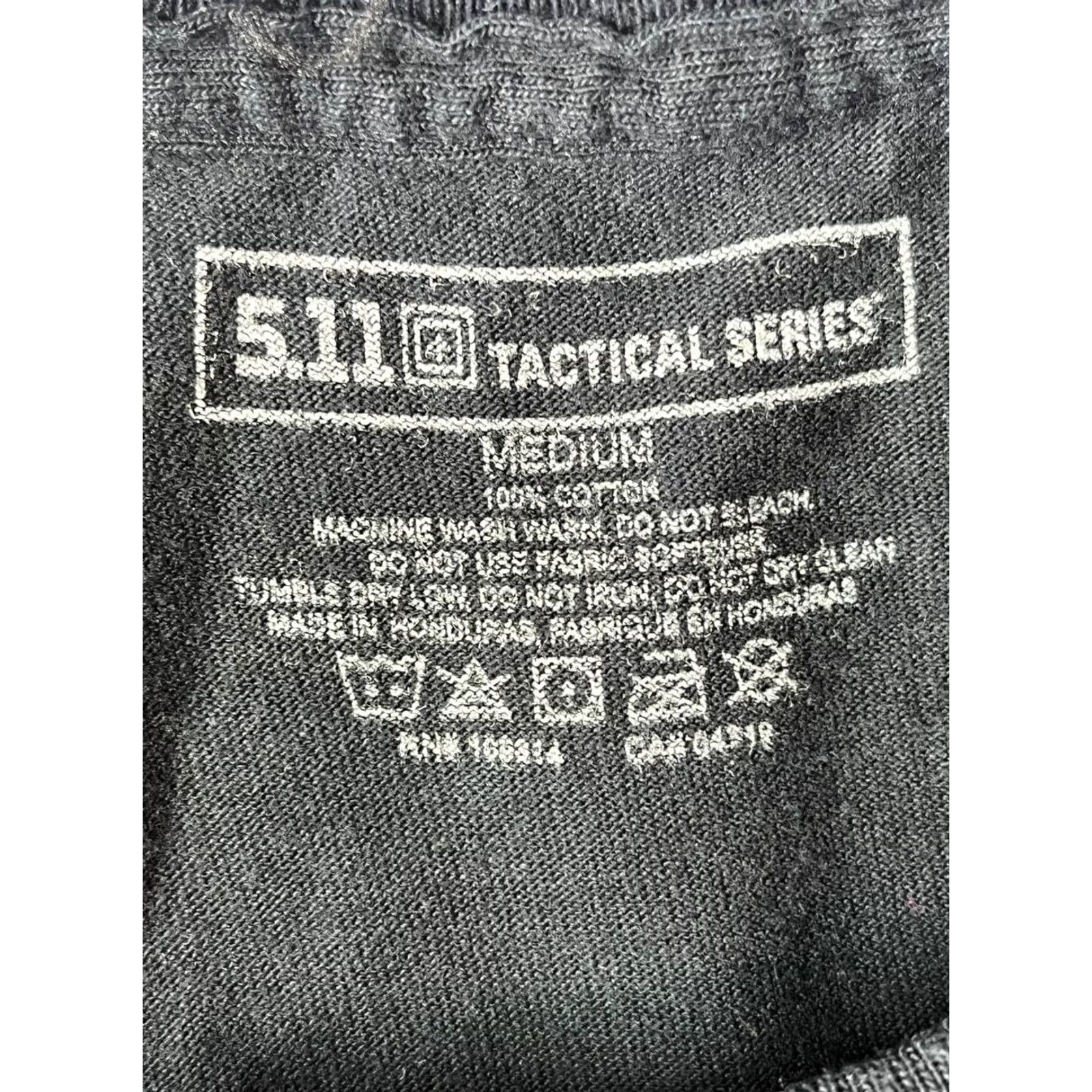 Vintage 5.11 Tactical TShirt Mens Size Medium US Flag USN Patriot USA Faded Black Size US M / EU 48-50 / 2 - 5 Thumbnail