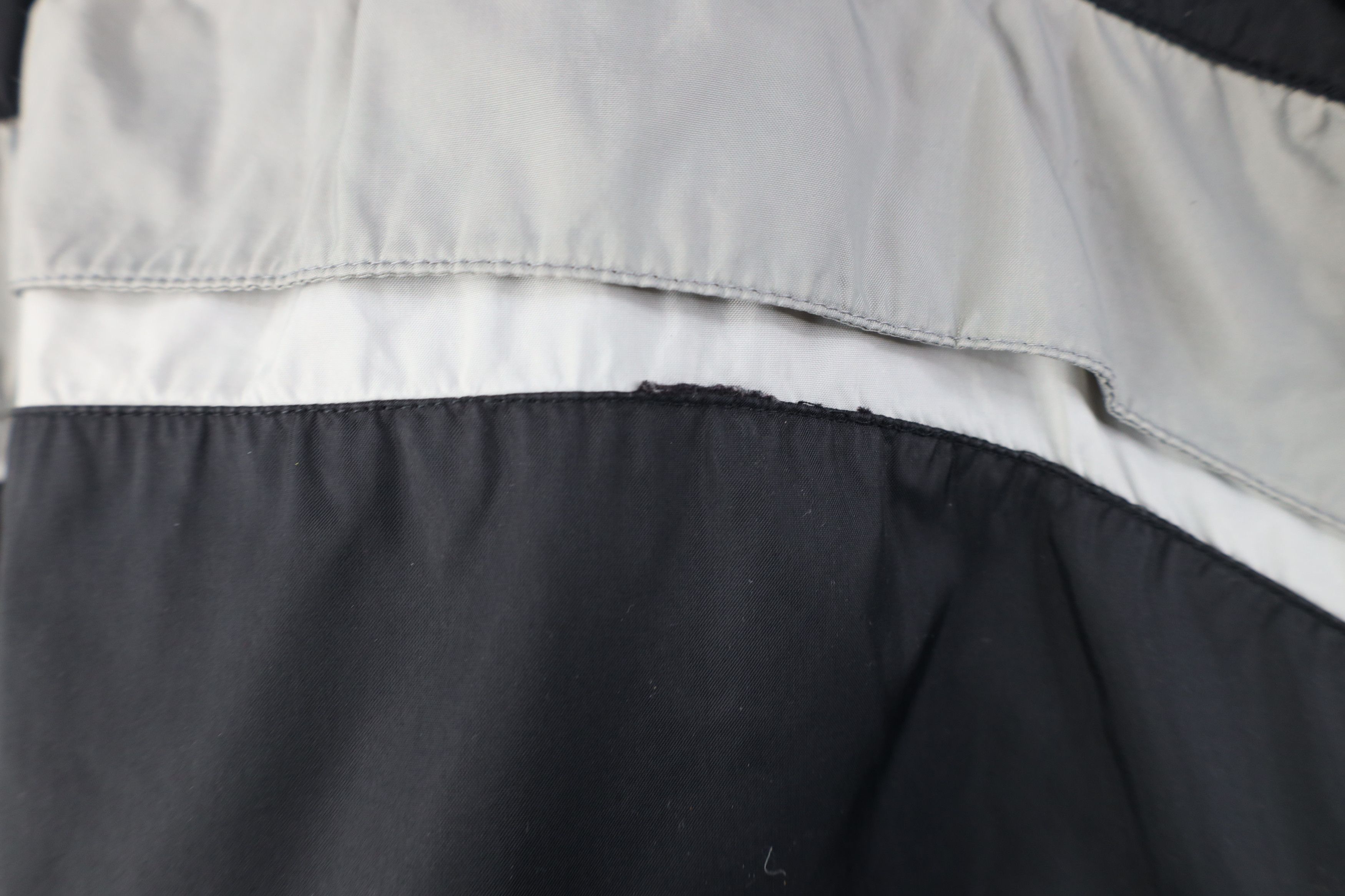 Champion Vintage 90s Champion University Pullover Windbreaker Jacket Size US XL / EU 56 / 4 - 7 Thumbnail