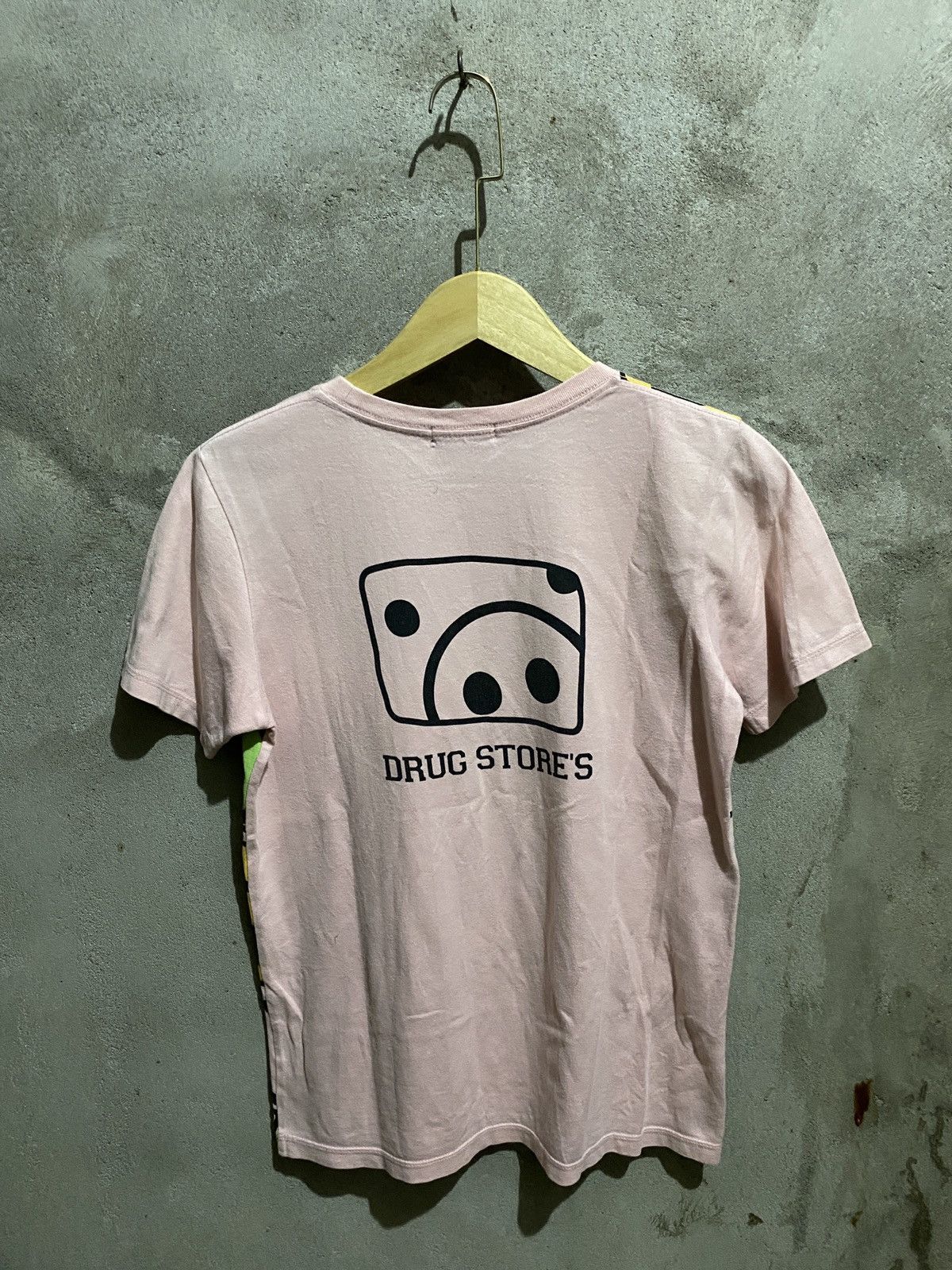 Japanese Brand × Vintage Drug Store’s tshirt Size US M / EU 48-50 / 2 - 3 Thumbnail