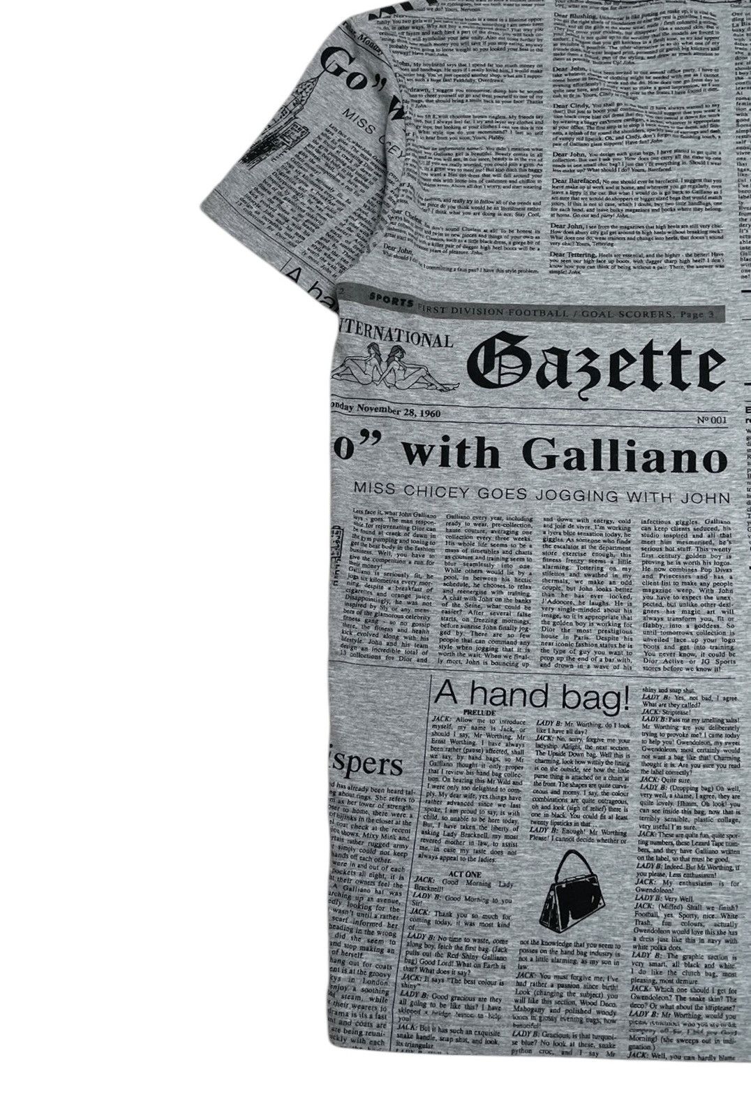 Just Cavalli Vintage John Galliano Gazette Newspaper V neck T-shirt 2000s Size US S / EU 44-46 / 1 - 7 Thumbnail
