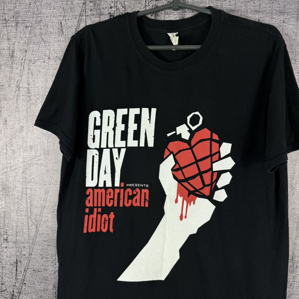Band Tees Green day American idiot album band tee t shirt rock Size US M / EU 48-50 / 2 - 2 Thumbnail