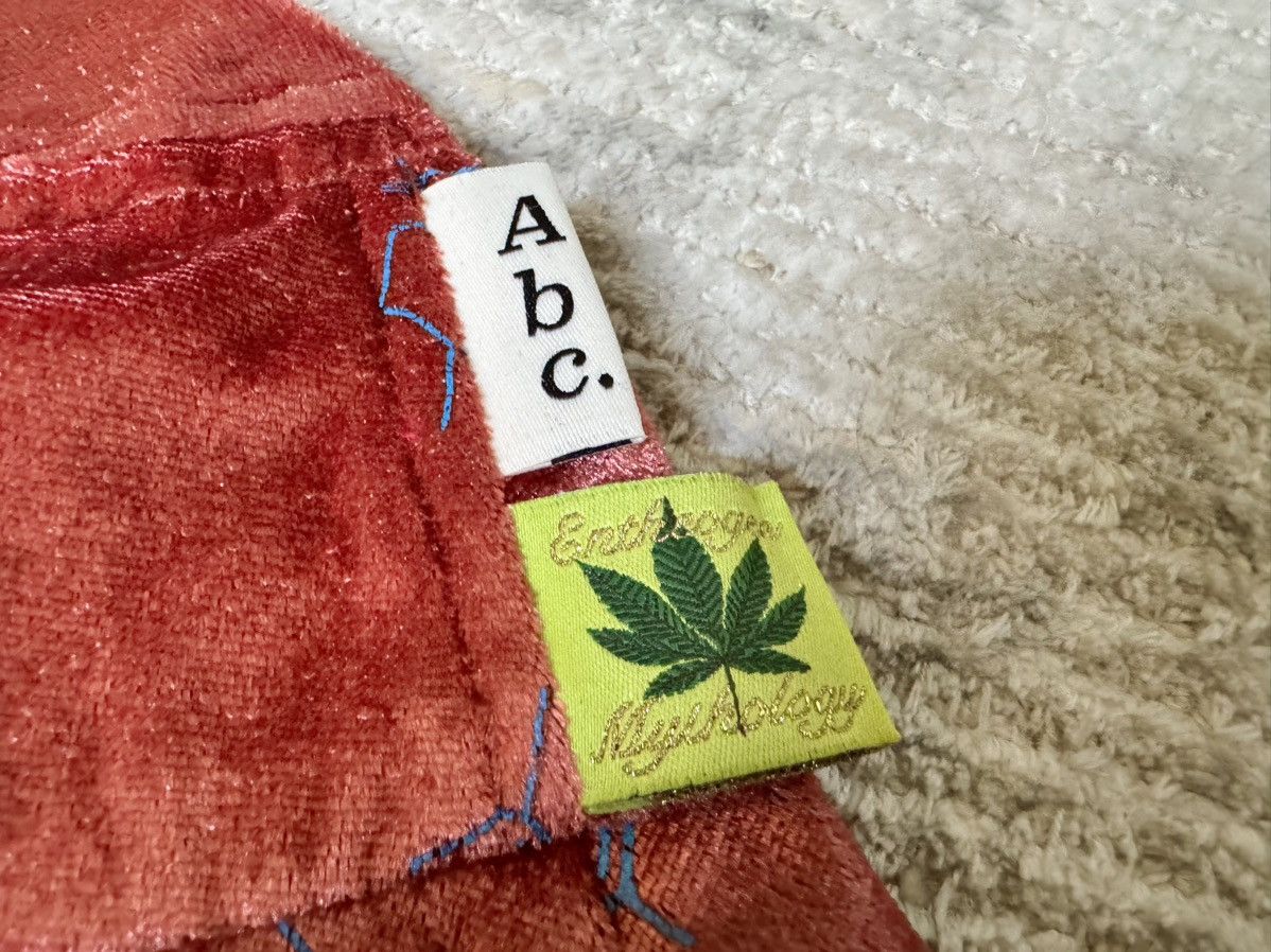 Advisory Board Crystals Advisory Board Crystals Orange Bucket Hat Velvet Strain ABC Size ONE SIZE - 7 Thumbnail