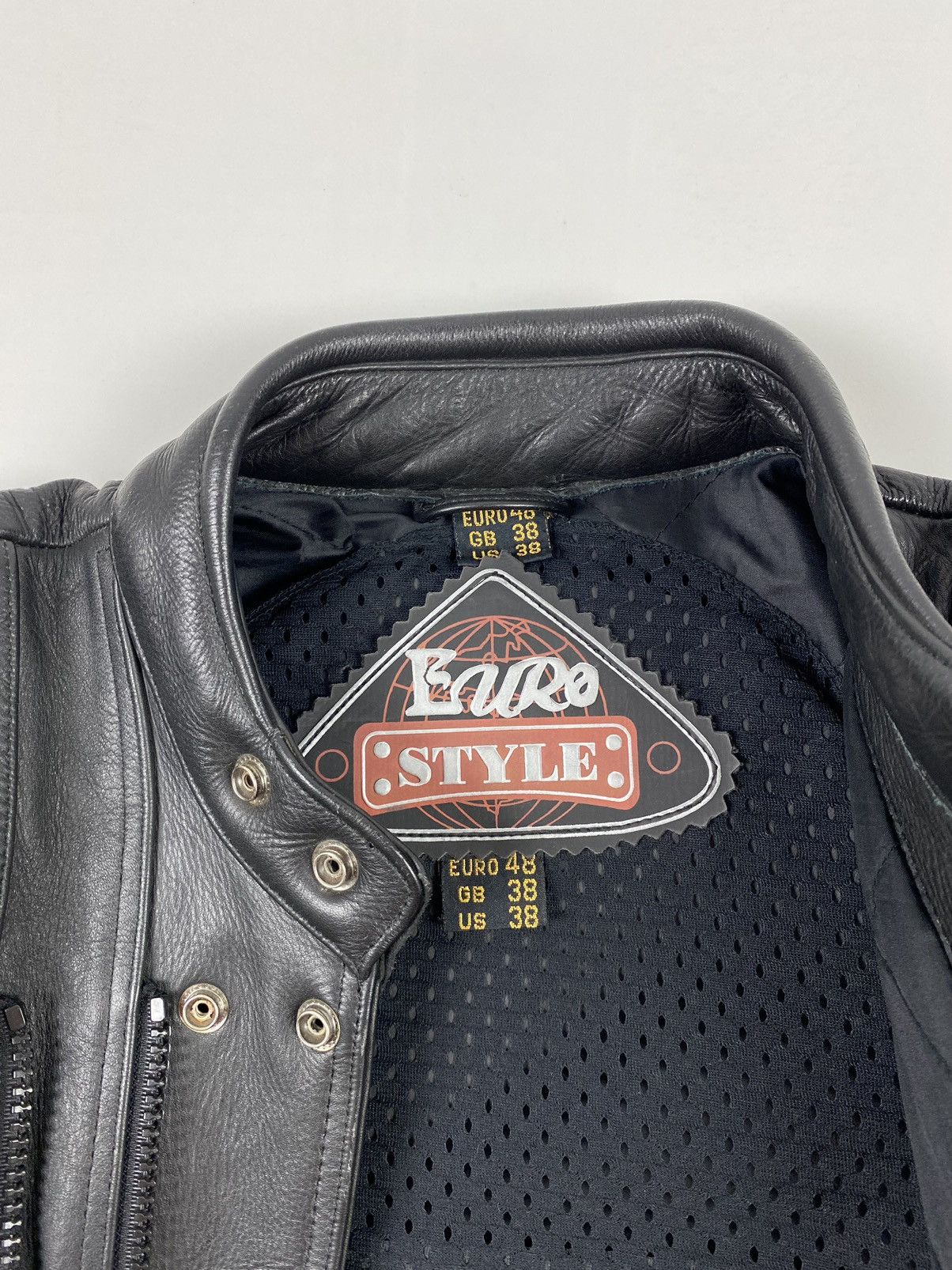 Vintage 1990’s Vintage Euro Style Heavy Leather Biker Jacket Size US M / EU 48-50 / 2 - 4 Thumbnail
