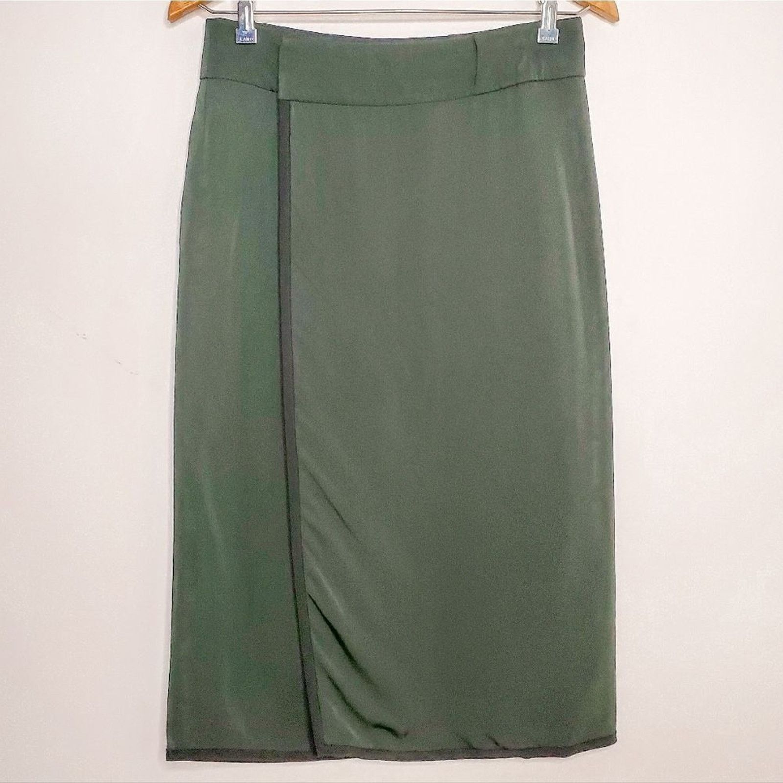 Victoria Beckham Victoria Beckham Emerald Green Black Trim Button Wrap Skirt Size 32" / US 10 / IT 46 - 1 Thumbnail