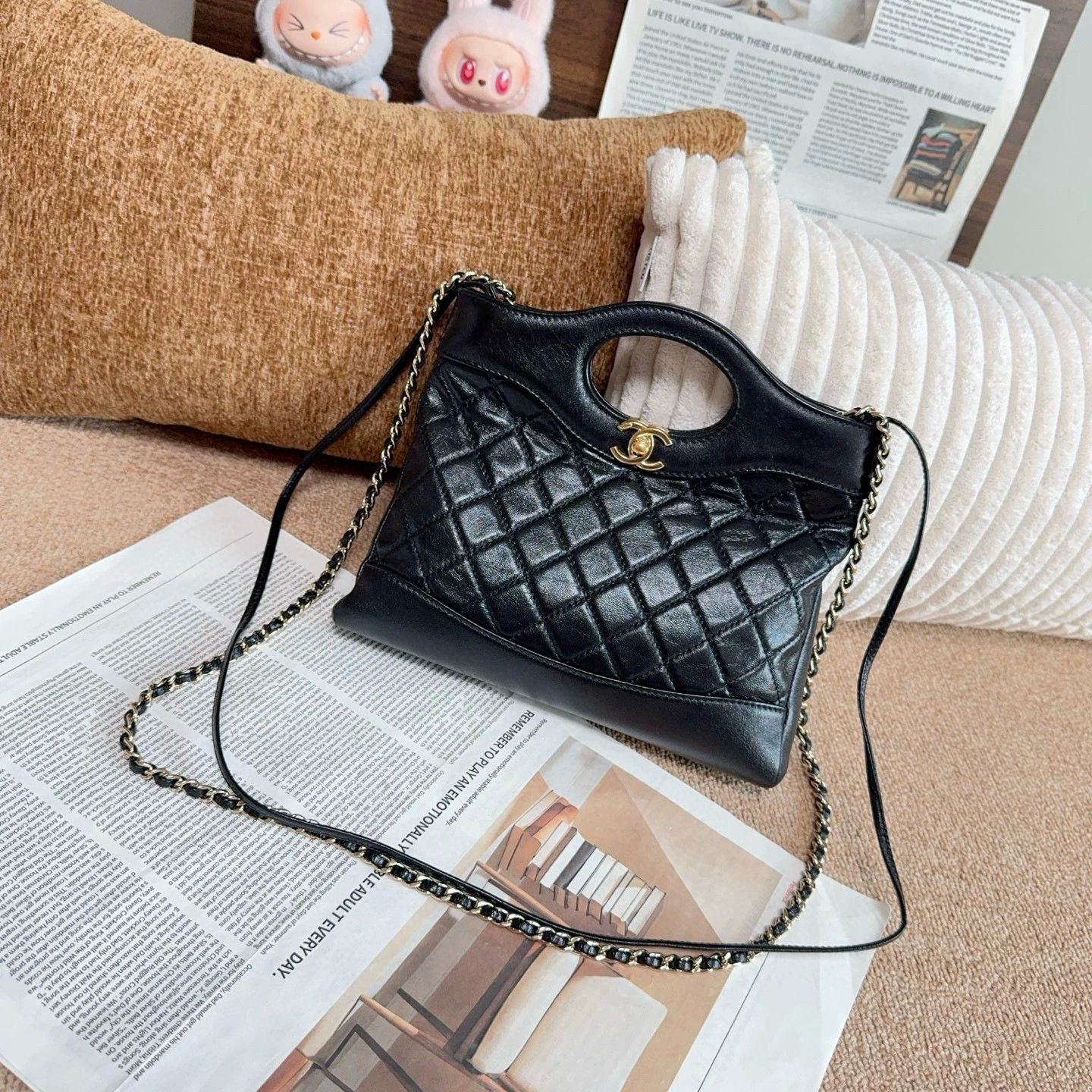Chanel Pre-loved Bag Very good condition Size ONE SIZE - 1 Thumbnail