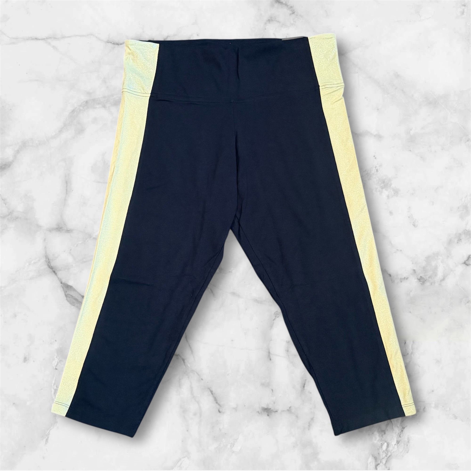 Victoria's Secret Victorias Secret Sport High-Waist Black & Gold Colorblock Le Size 34" / US 12 / IT 48 - 1 Thumbnail