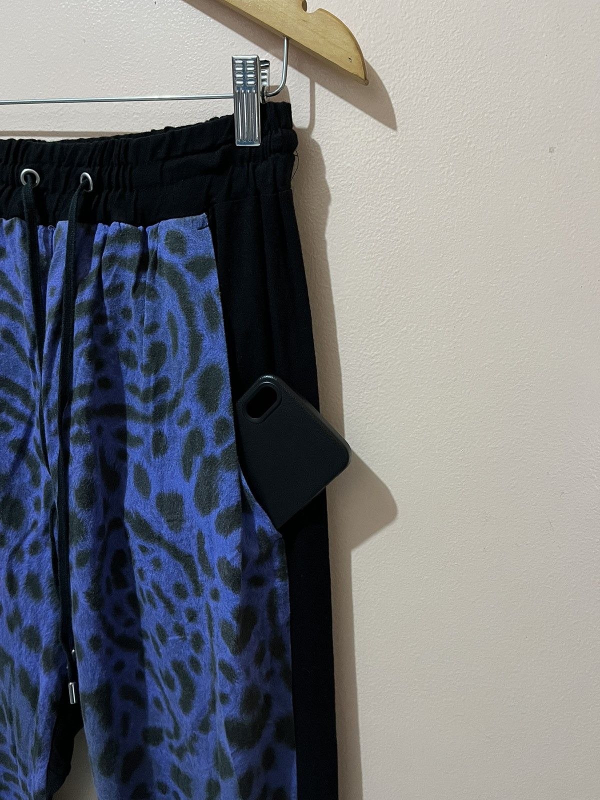 Maison MIHARA YASUHIRO Maison Mihara Yasuhiro - Blue Leopard Print - Cotton Pants Size 26" / US 2 / IT 38 - 6 Thumbnail