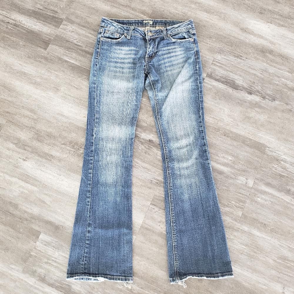 Designer Denim Detailed TJ Bootcut Jean Size 28" / US 6 / IT 42 - 1 Thumbnail