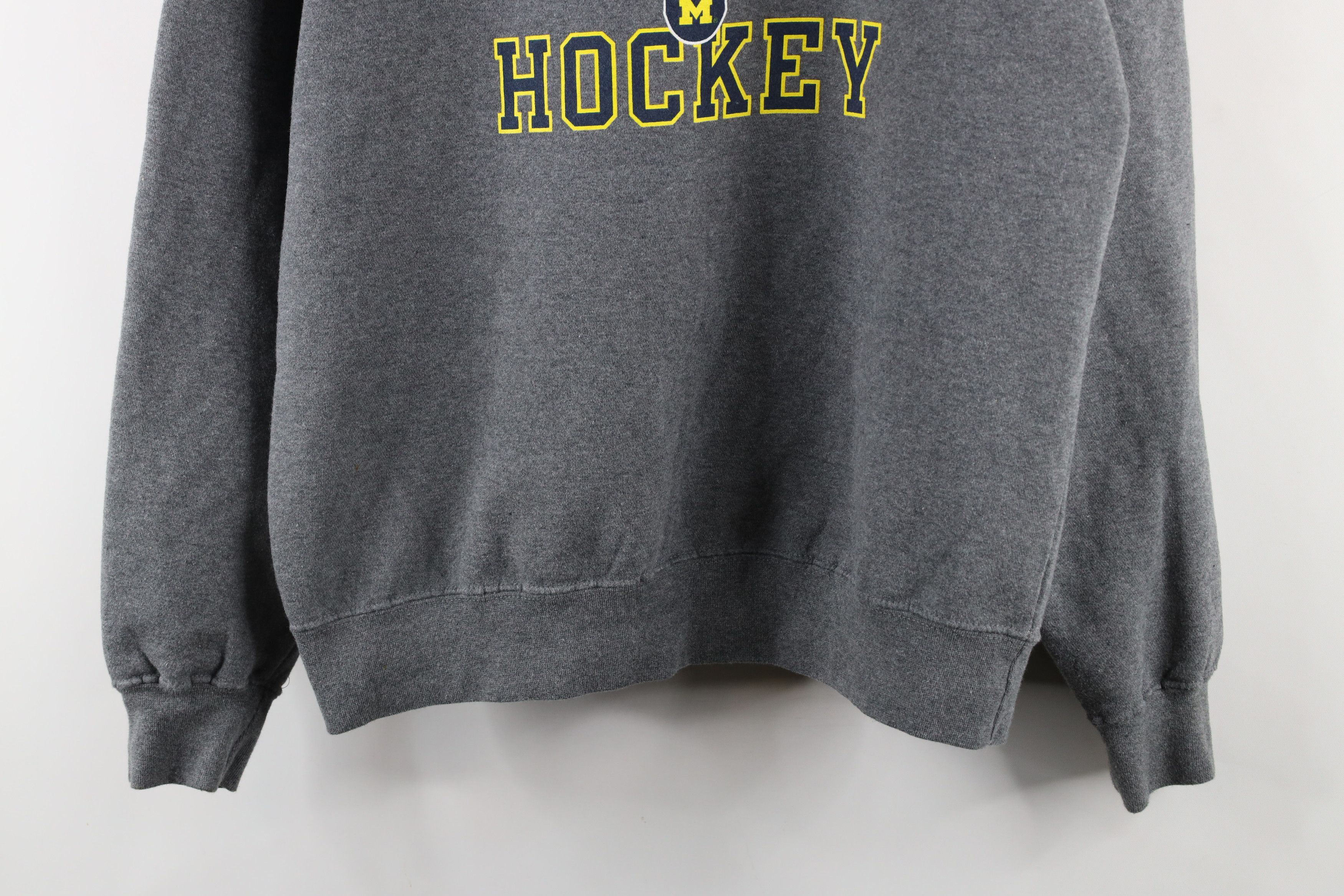 Vintage Vintage 90s Spell Out University of Michigan Sweatshirt Gray Size US M / EU 48-50 / 2 - 3 Thumbnail