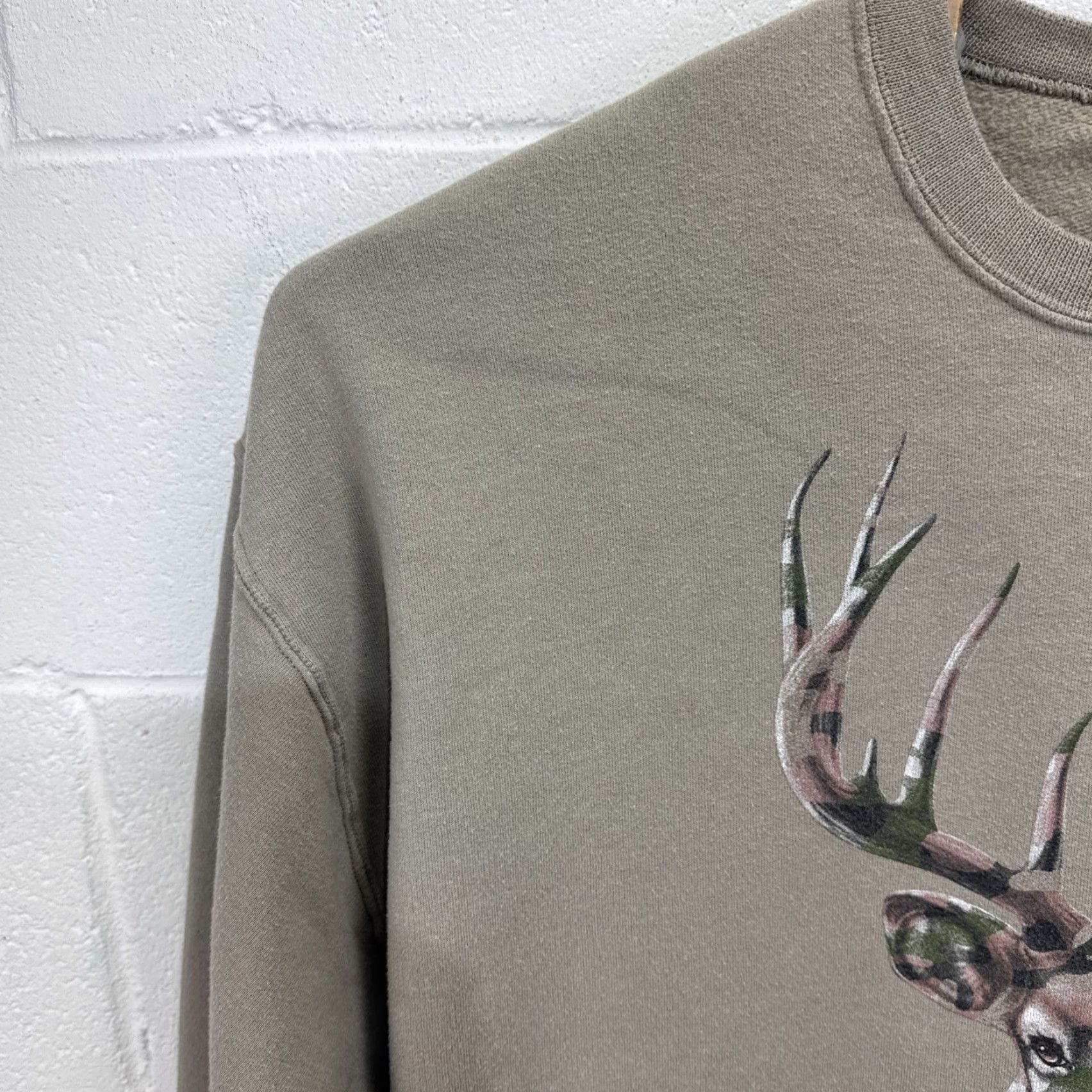 Vintage Vintage Hunter Sweatshirt Adult 2XL Beige Outdoor Nature Graphic Print Pullover Fleece Size US XXL / EU 58 / 5 - 6 Thumbnail